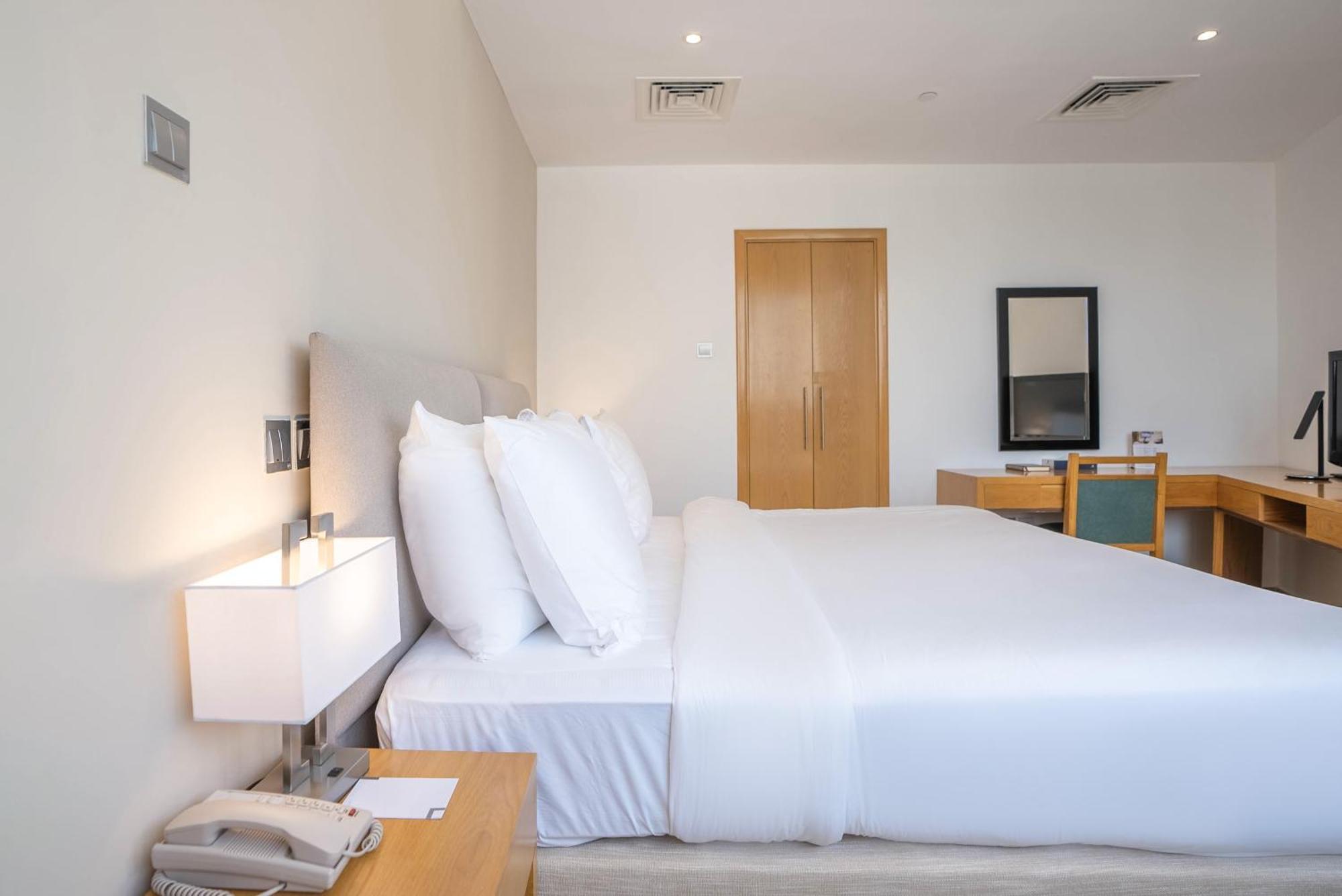 Aparthotel Grand Heights 4*