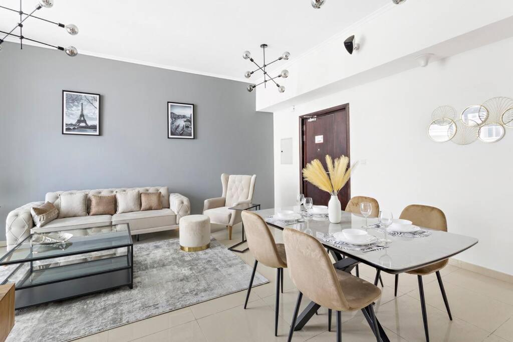 Stonetree - Modern 1 Bedroom Near Marina Apartment