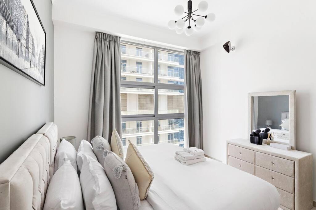 Apartment Stonetree - Modern 1 Bedroom Near Marina *