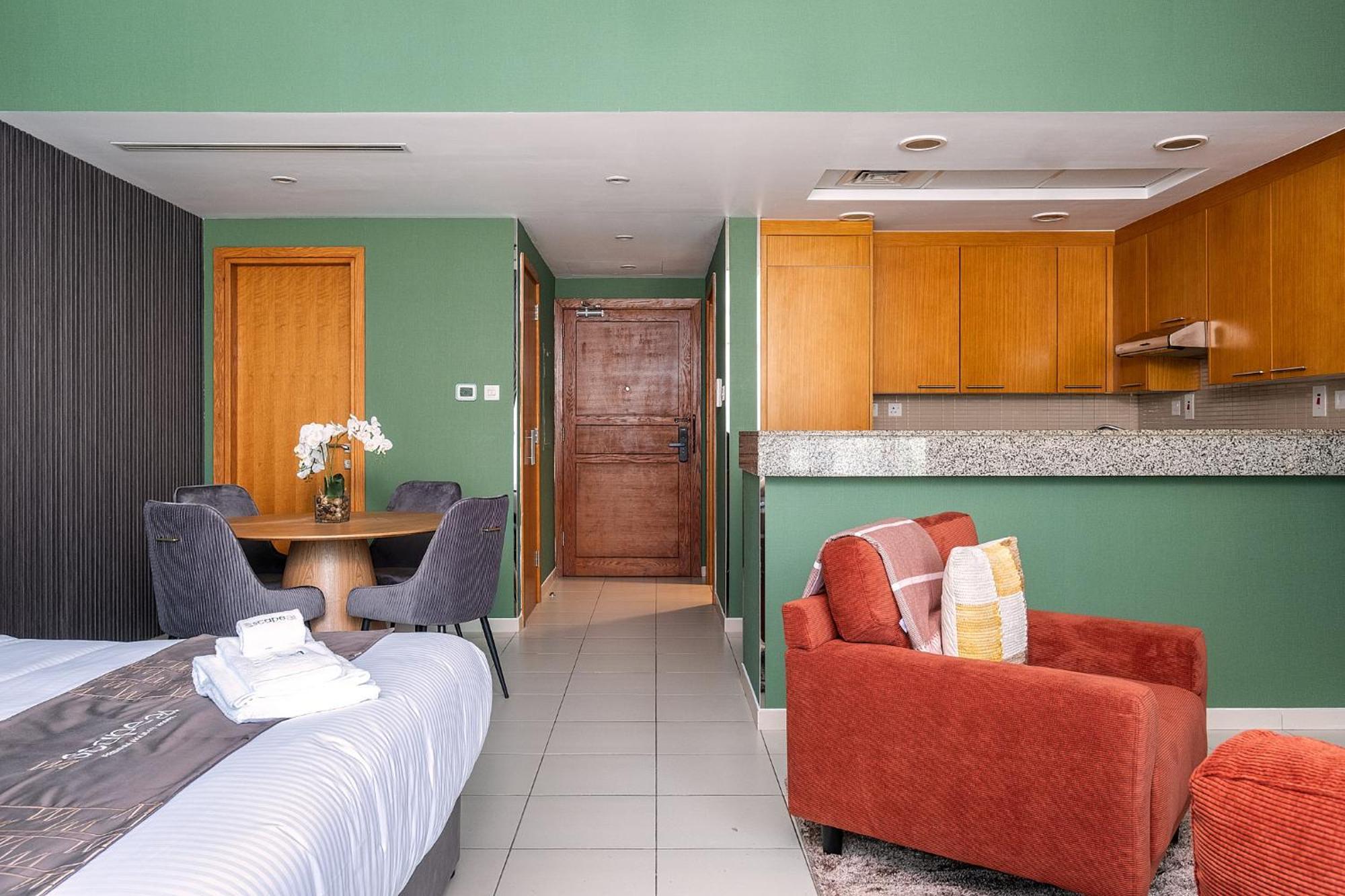 Escape 24 Homes - Bay Square - Business Bay *