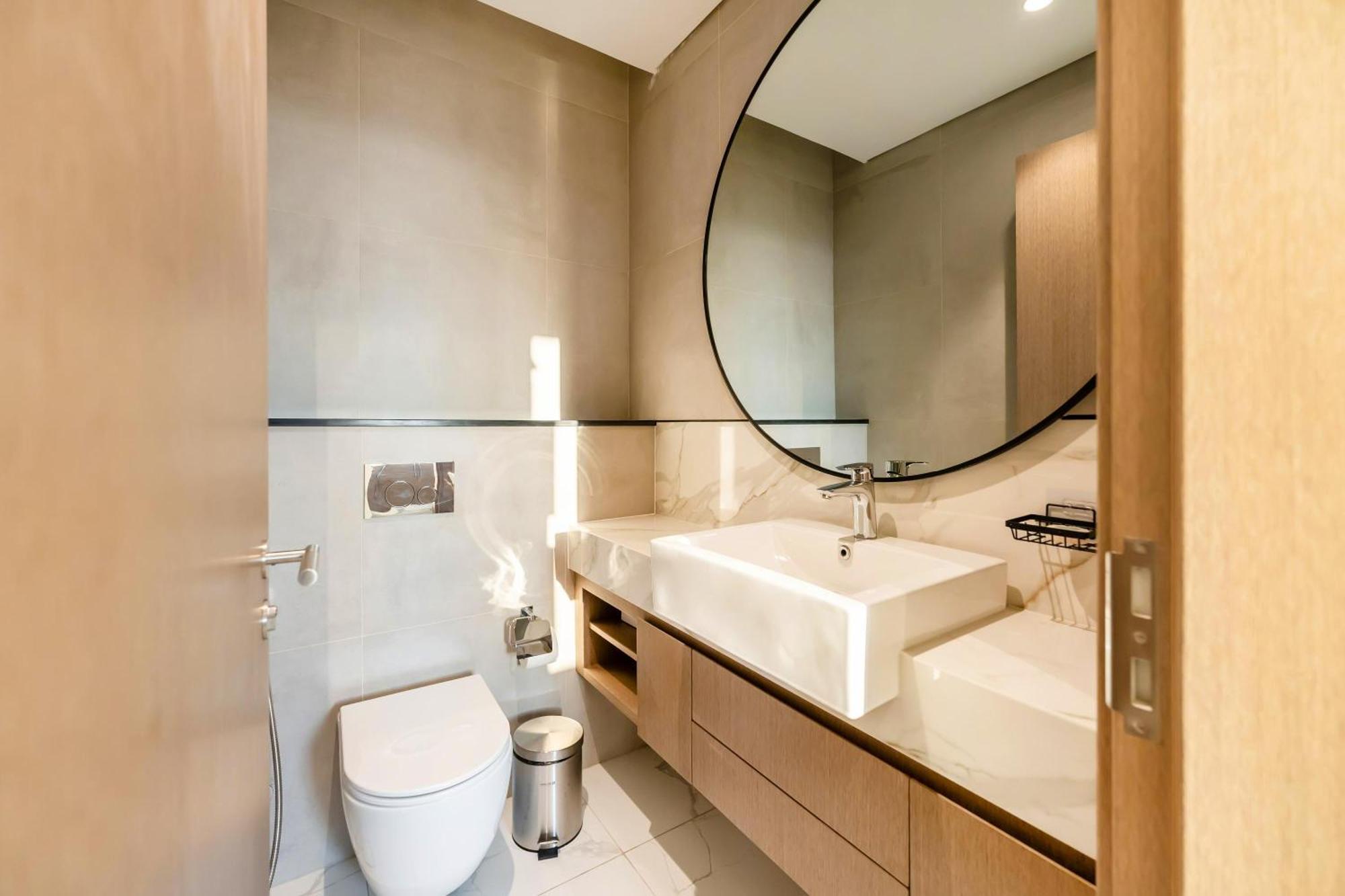 Fam Living - Elegant In Azizi Greenfield * Dubai