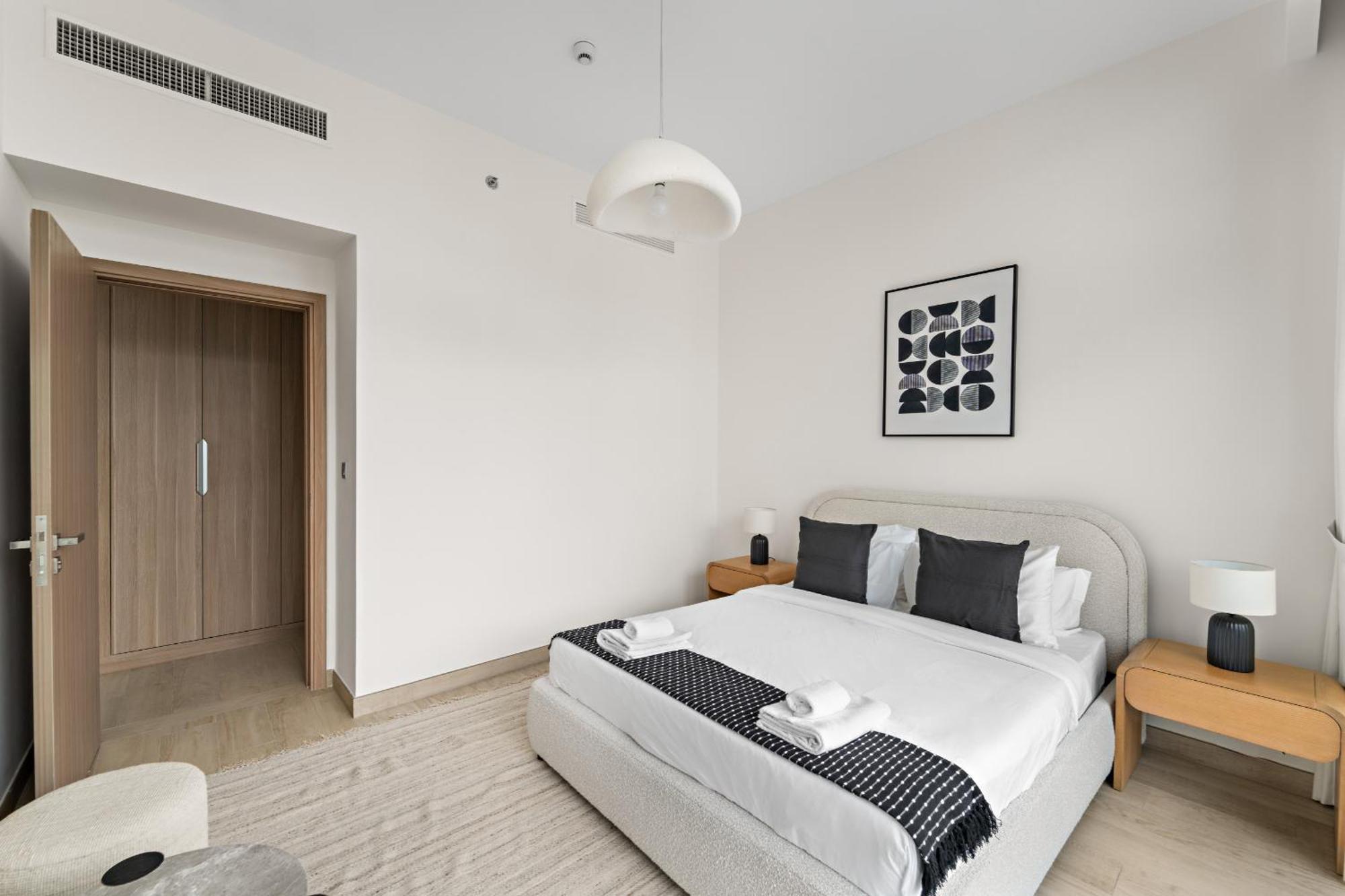 Vayk - Modern 1 Bedroom In Azizi Riviera