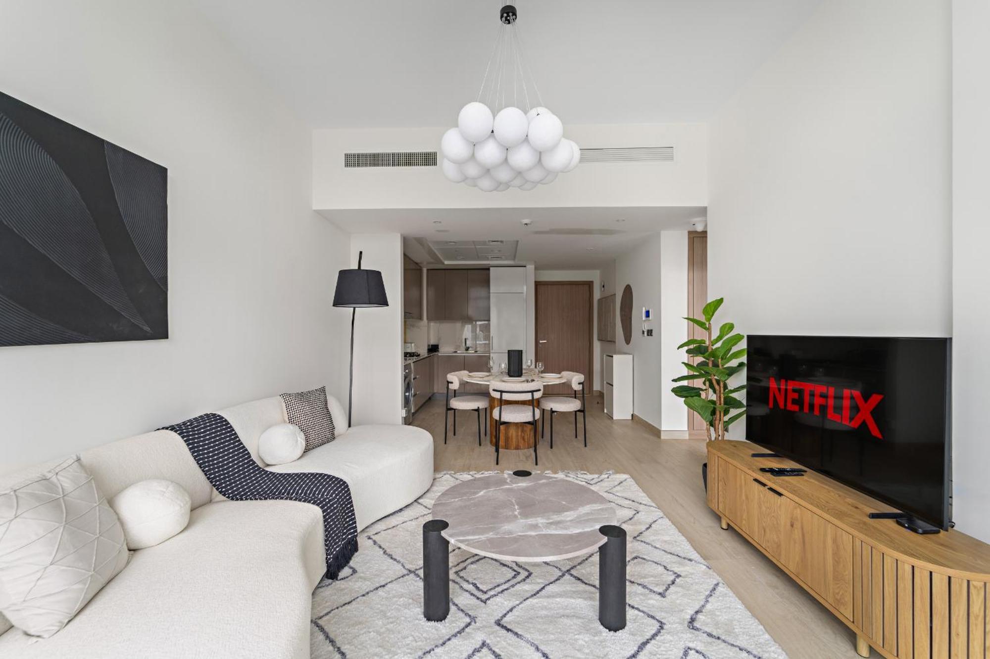 Vayk - Modern 1 Bedroom In Azizi Riviera Apartment Dubai