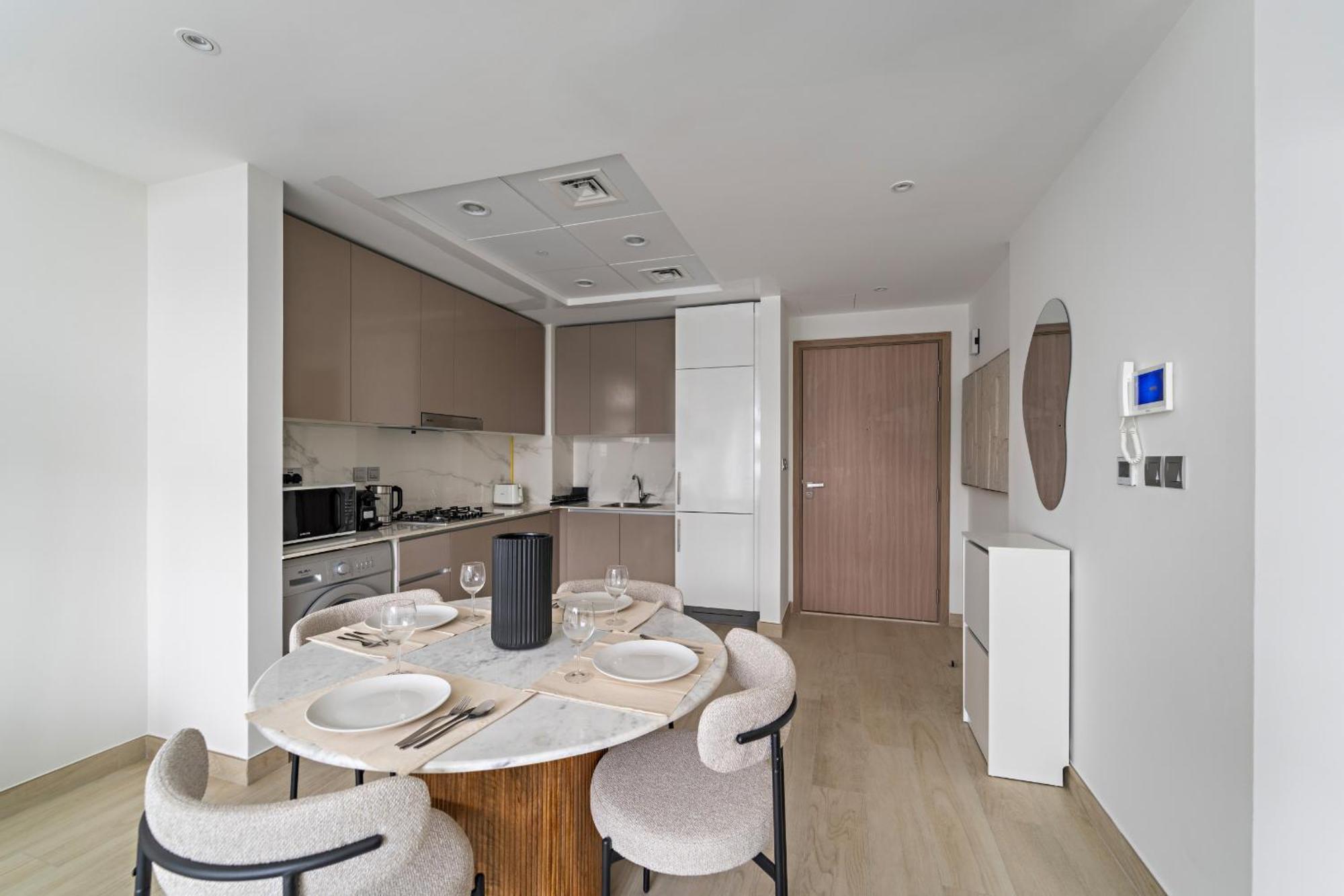 Vayk - Modern 1 Bedroom In Azizi Riviera Apartment Dubai
