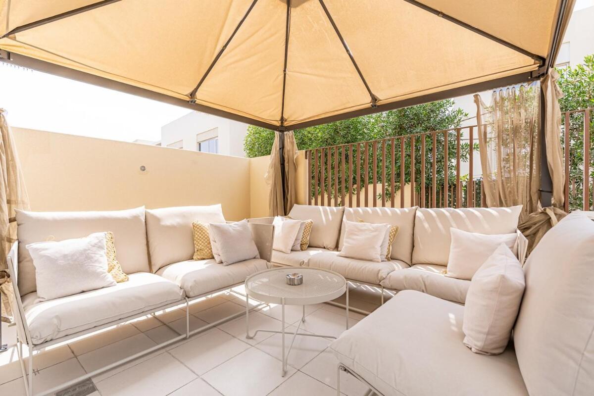 Villa Bright And Airy 2br, Family-friendly With Pool And Gym