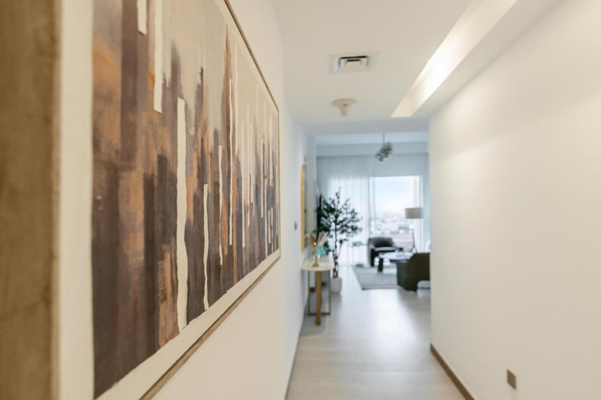 Fam Living - 3 Bedroom And Maids Retreat Overlooking Canal