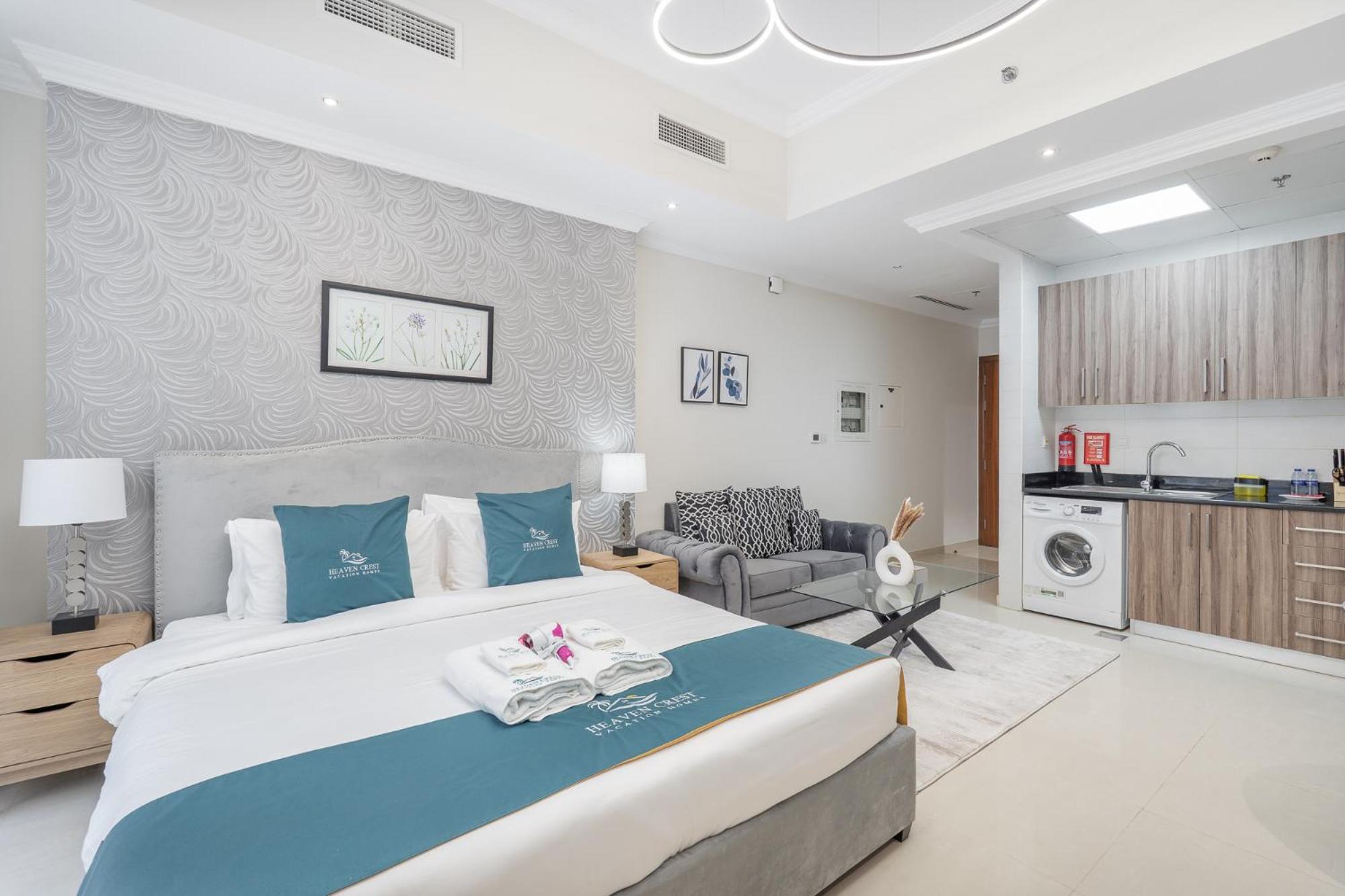 Heaven Crest Homes: Downtown Near Mall & Burj Khalifa *