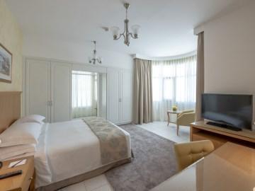 Roda Al Murooj Residences Apartment Dubai