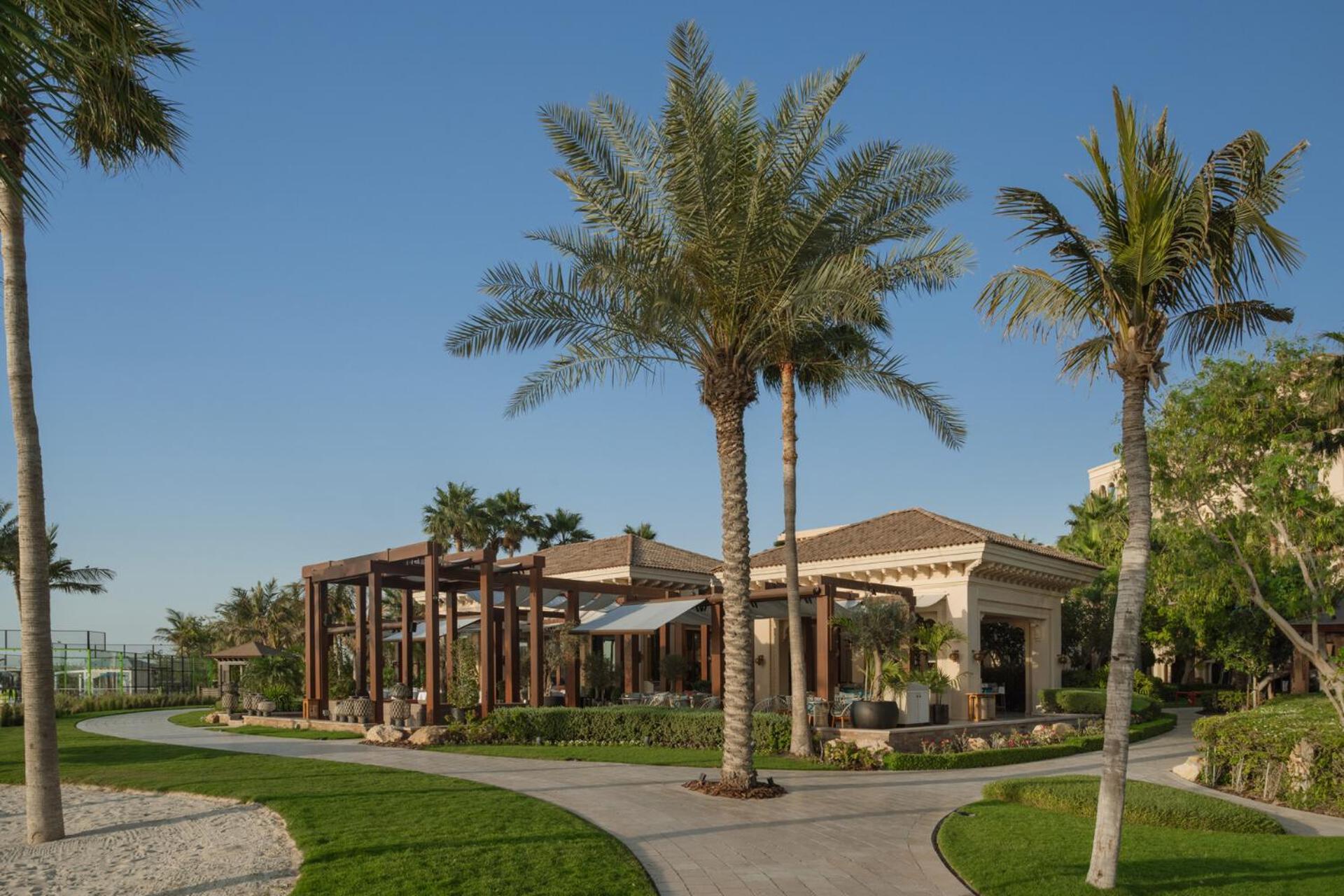 Four Seasons At Jumeirah Resort Dubai