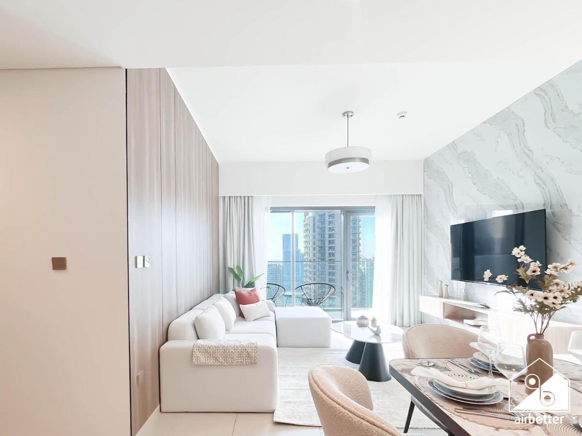 Burj Royale Elegance Cityscape From Your Balcony Apartment