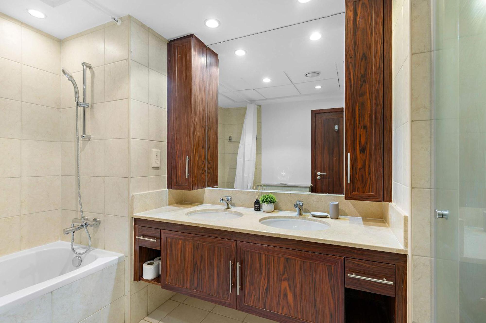 Apartment Silkhaus Residences Towers 3br Near Burj Khalifa