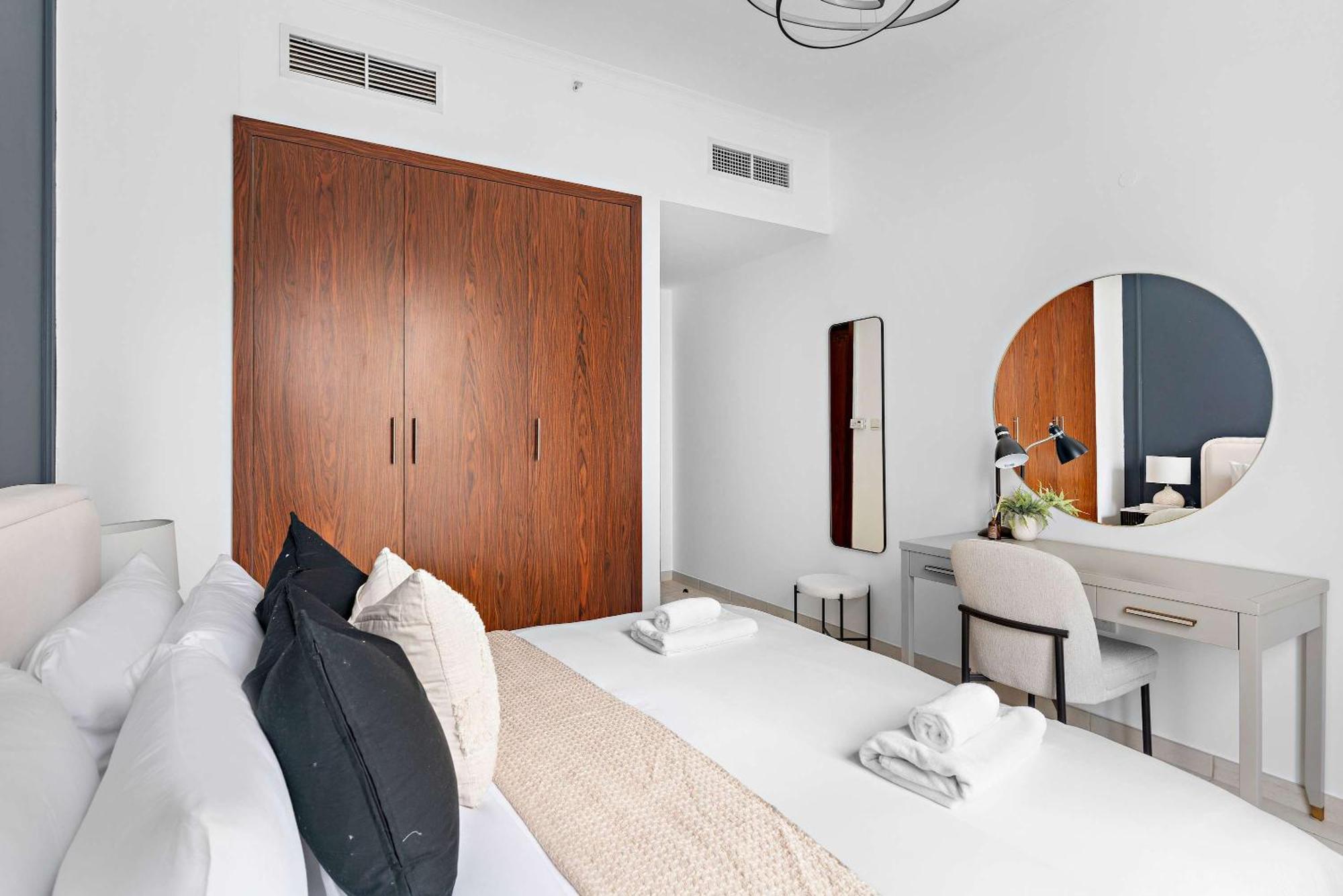 Silkhaus Residences Towers 3br Near Burj Khalifa