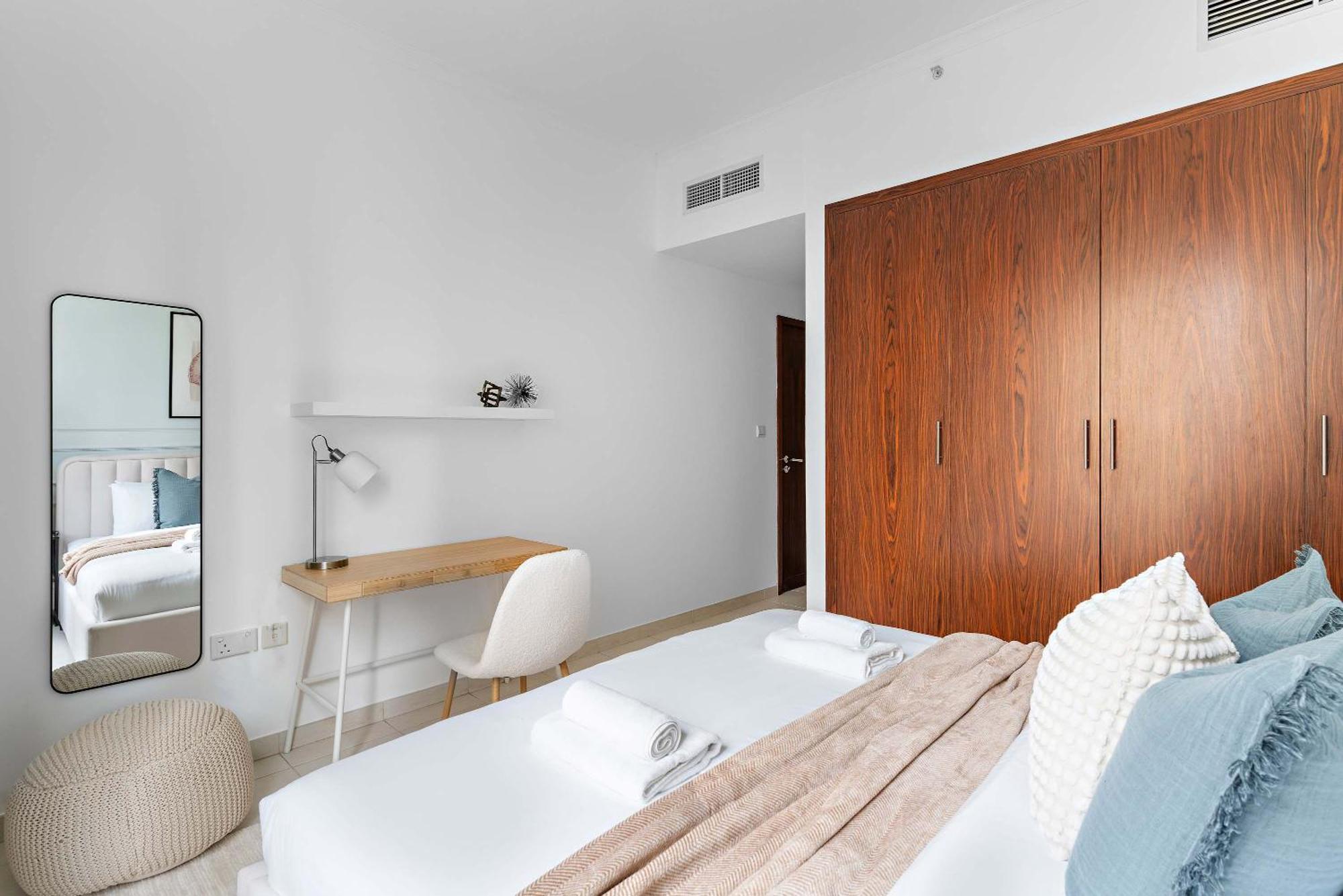 Silkhaus Residences Towers 3br Near Burj Khalifa *