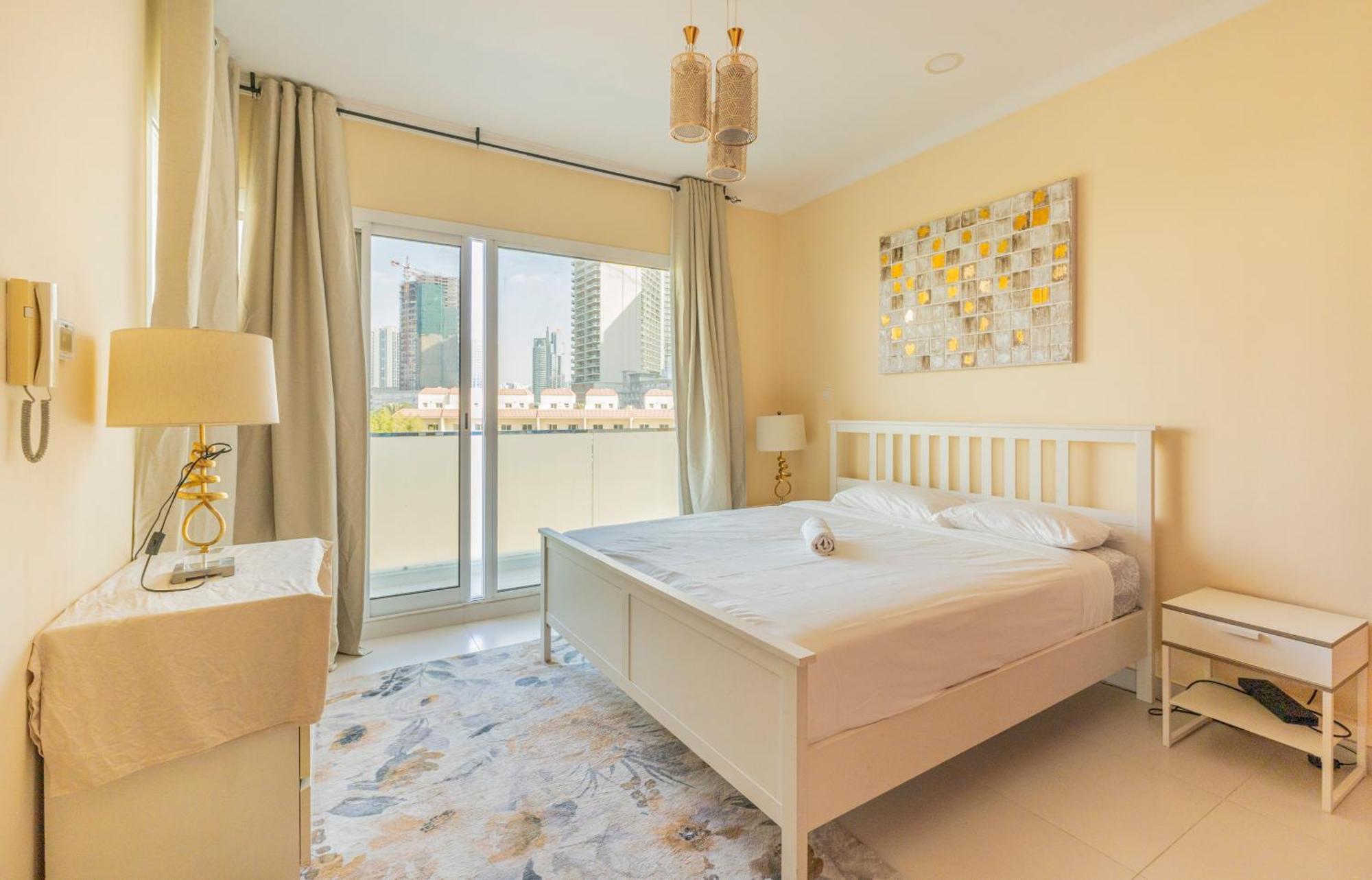 Luxurious Miracle Homestay