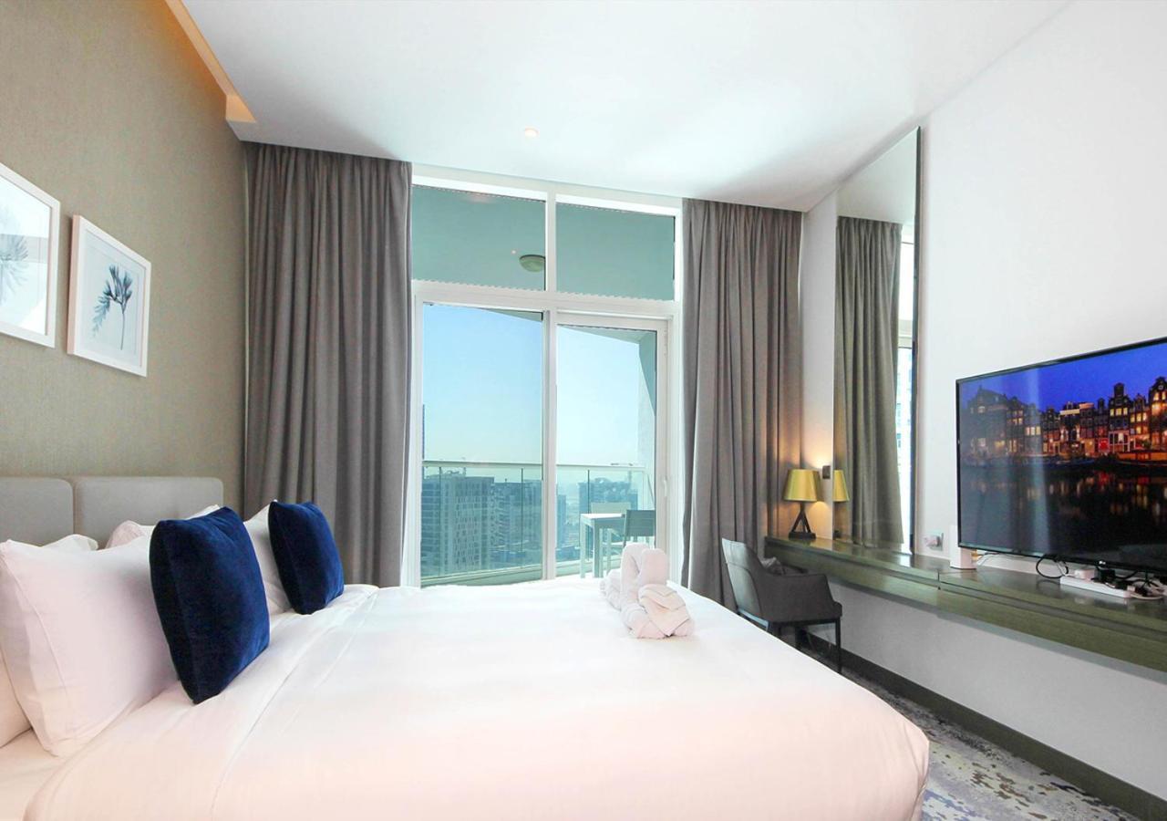 Waterfront With Balcony Near Mall * Dubai