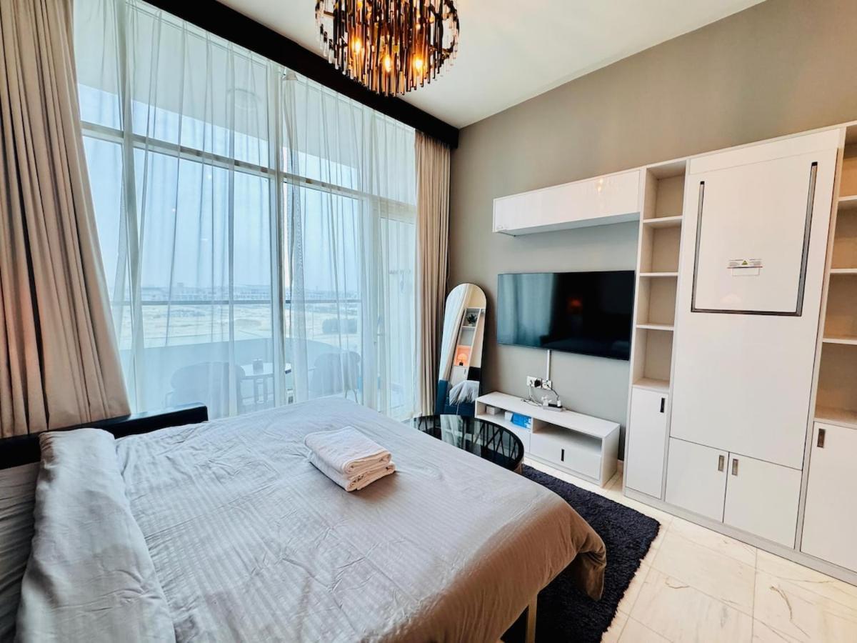 Bd-817 Executive At Bays Tower Business Bay * Dubai