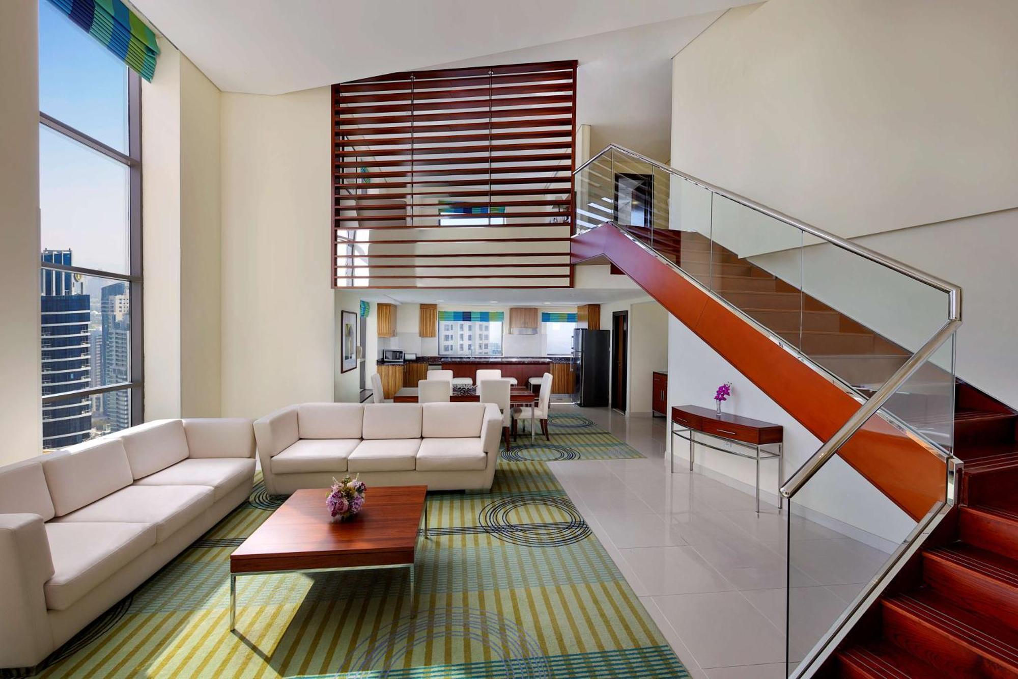 Hotel Hilton The Walk Dubai