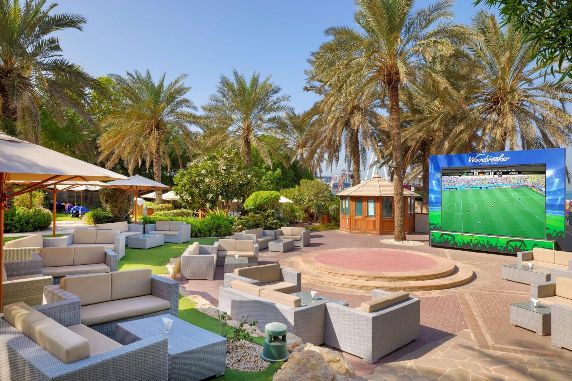 Hotel Hilton The Walk 4*