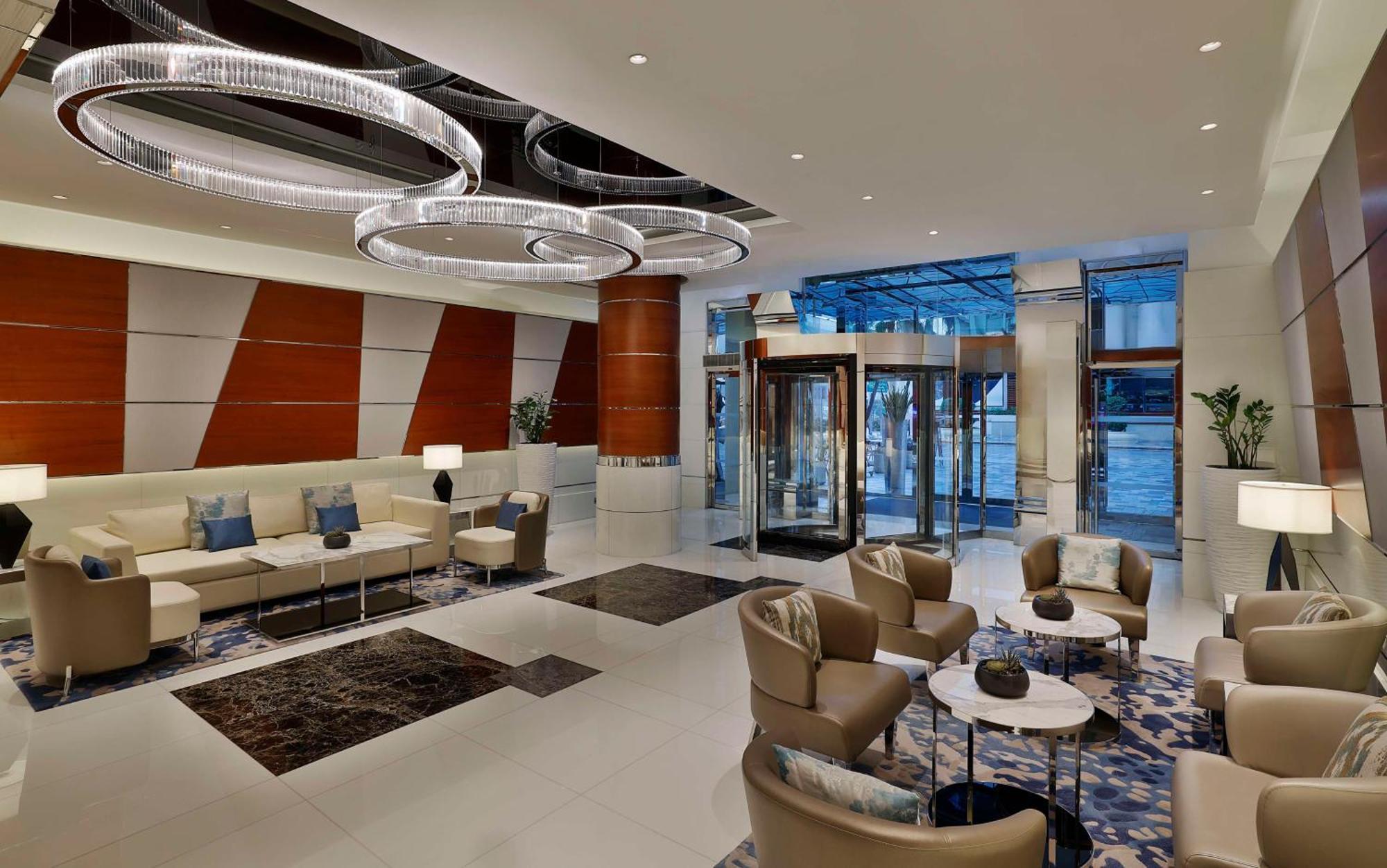 Hilton The Walk 4*