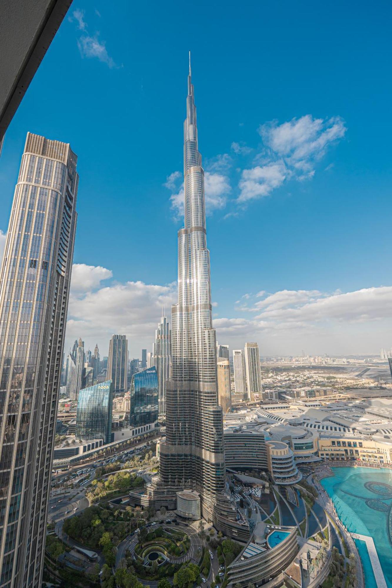 Venetian - Chill In 2br Insane Burj Views & Luxe Massage Chair Apartment Dubai