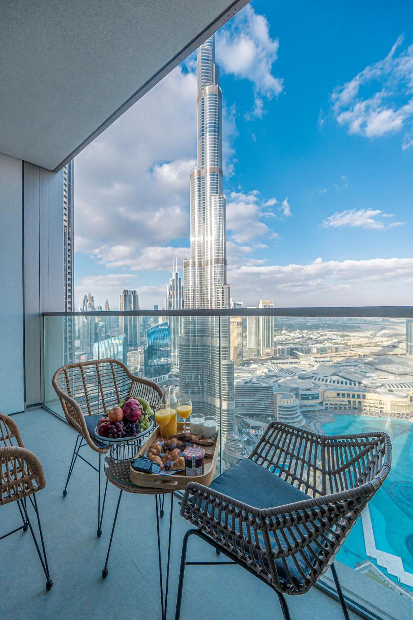 Venetian - Chill In 2br Insane Burj Views & Luxe Massage Chair Dubai