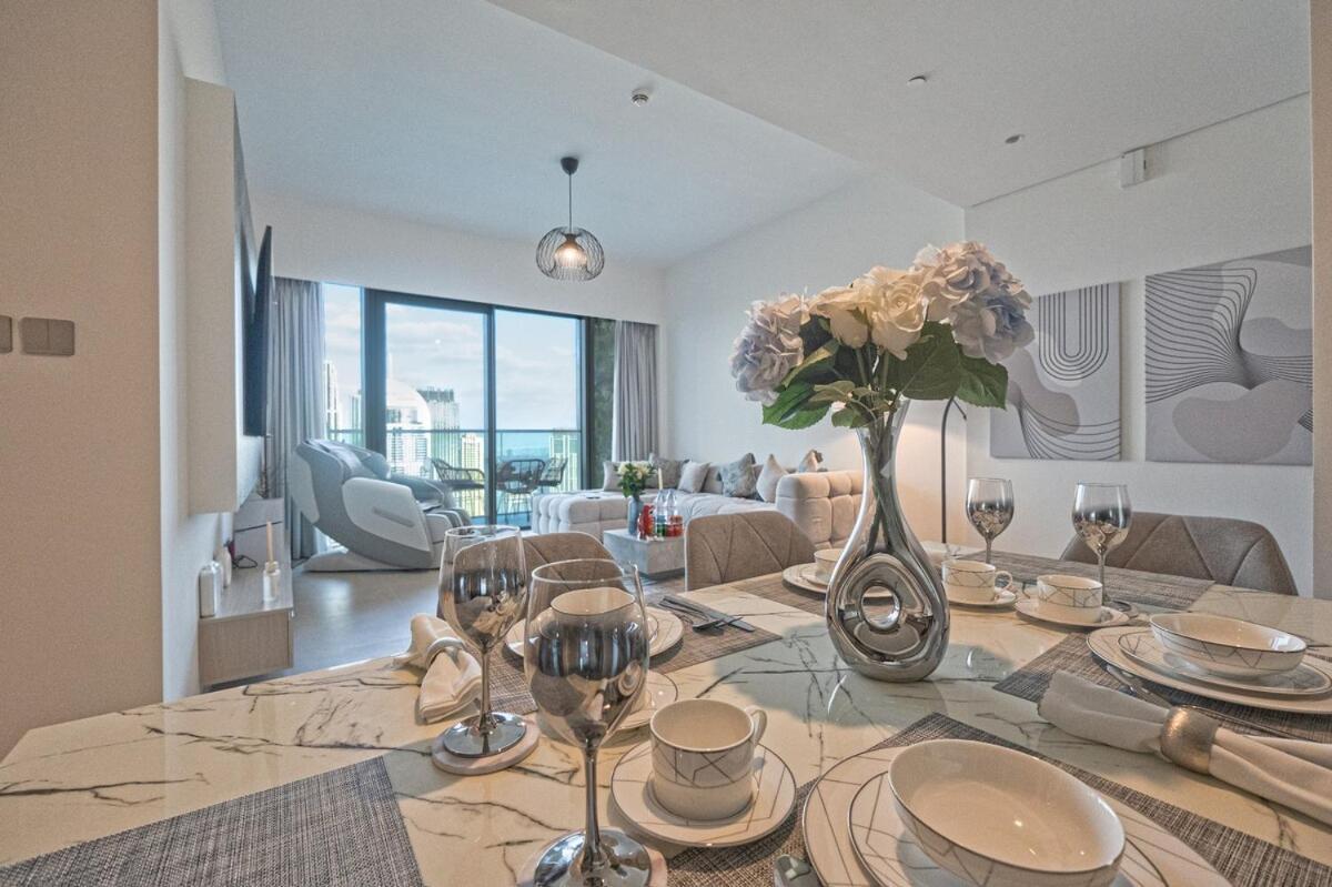 Apartment Venetian - Chill In 2br Insane Burj Views & Luxe Massage Chair *