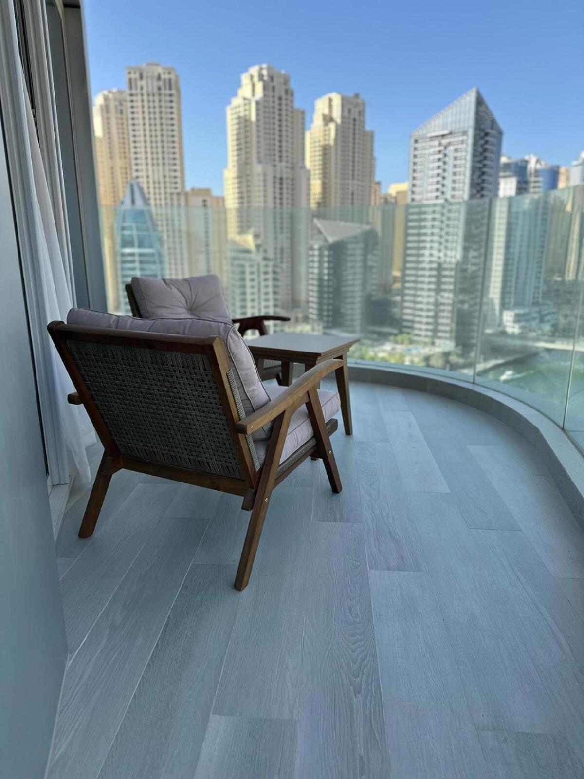 Entire In Marina Apartment *