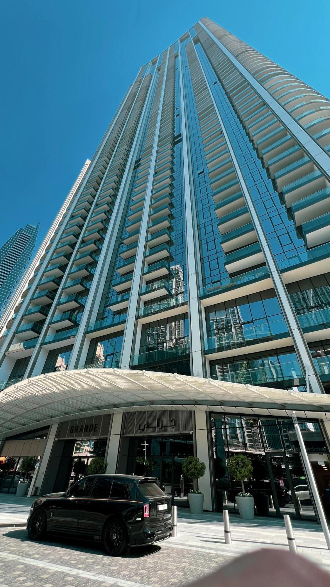 Grande Signature, 1br, Infinity Pool & Gym, 5min Walk To Mall Apartment *