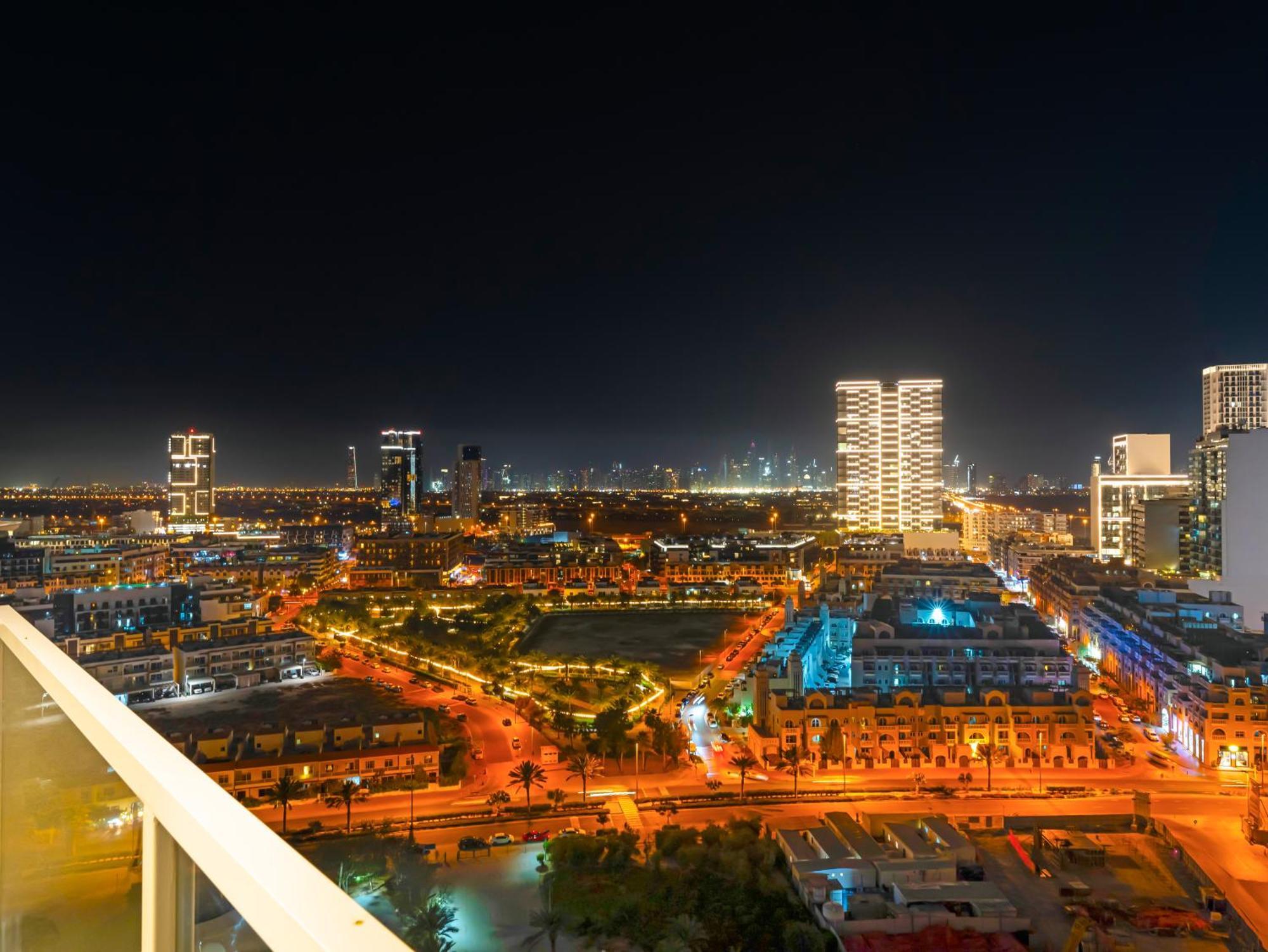 Smartstay At Zaya Hameni - Modern Luxury - Unique In Jvc Apartment Dubai