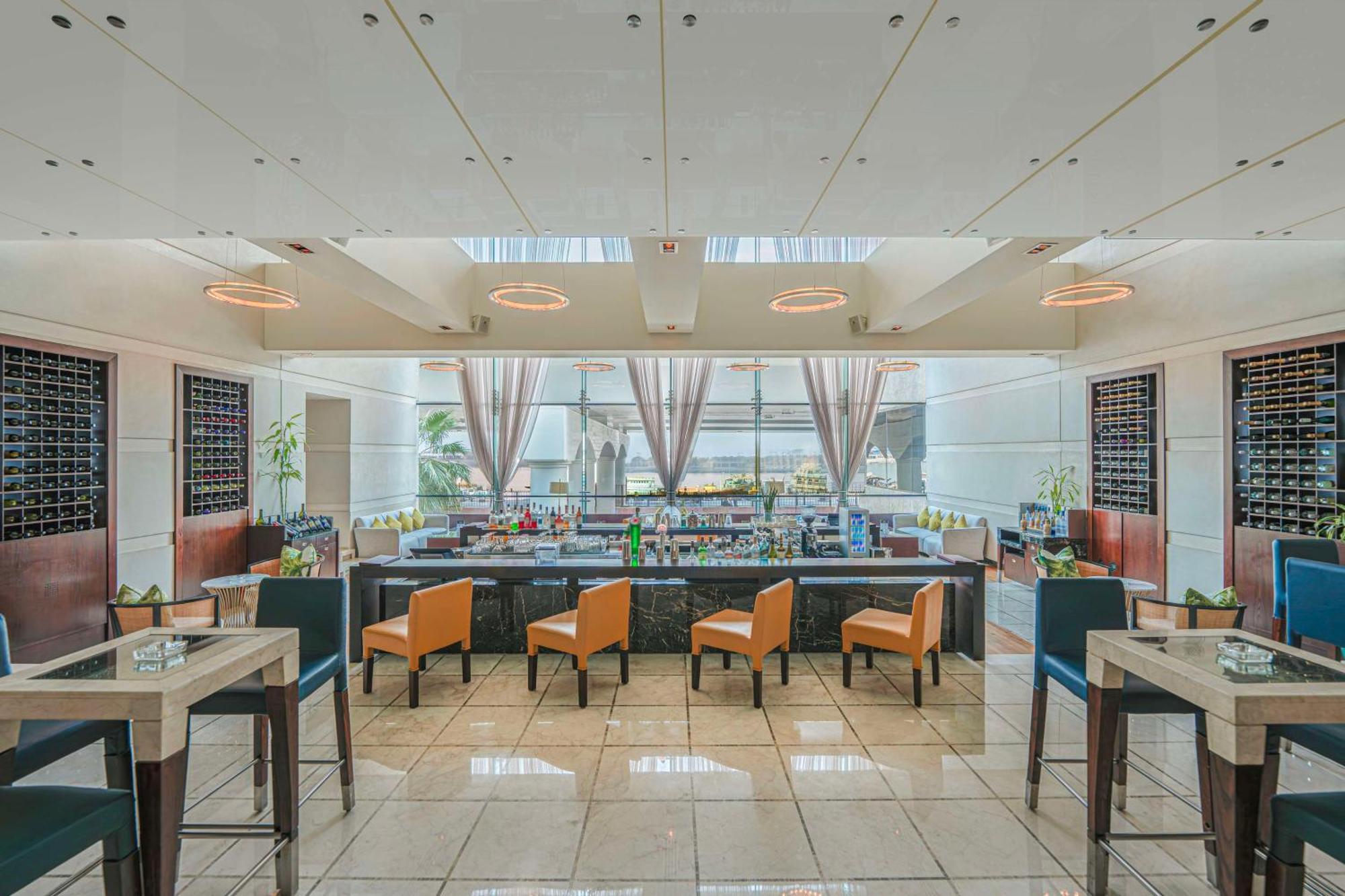Hyatt Regency - Corniche Hotel 5*