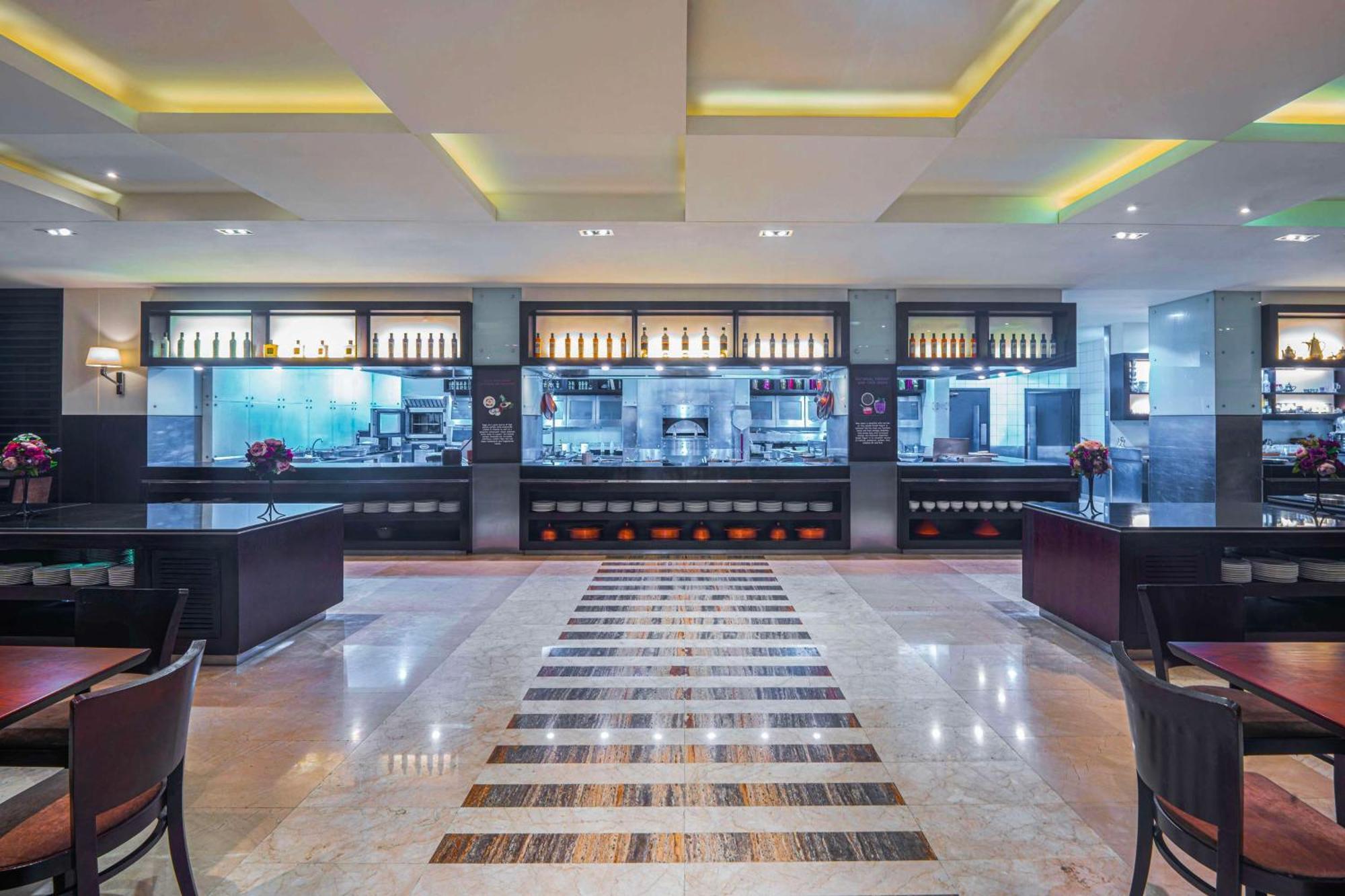 Hyatt Regency - Corniche Dubai
