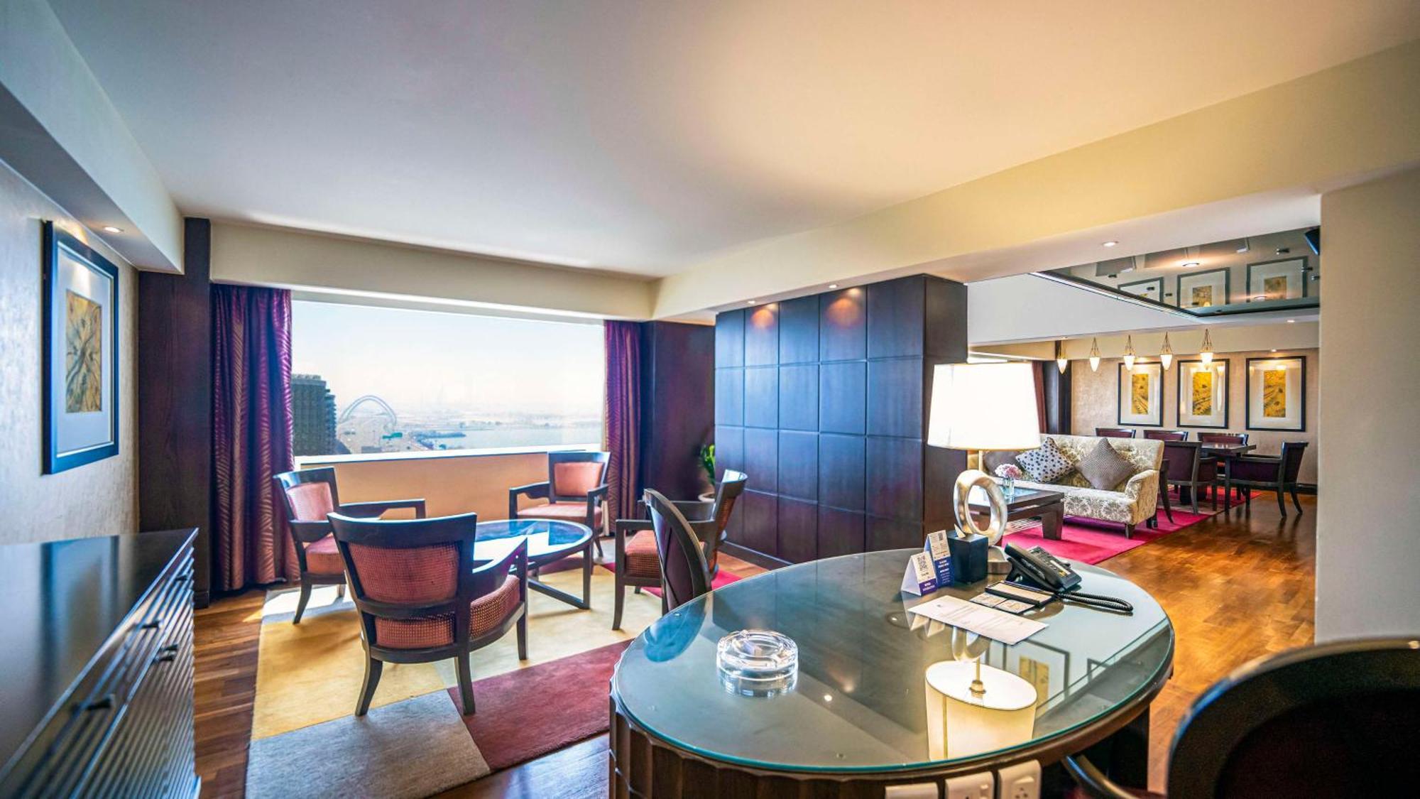 Hyatt Regency - Corniche Hotel 5*
