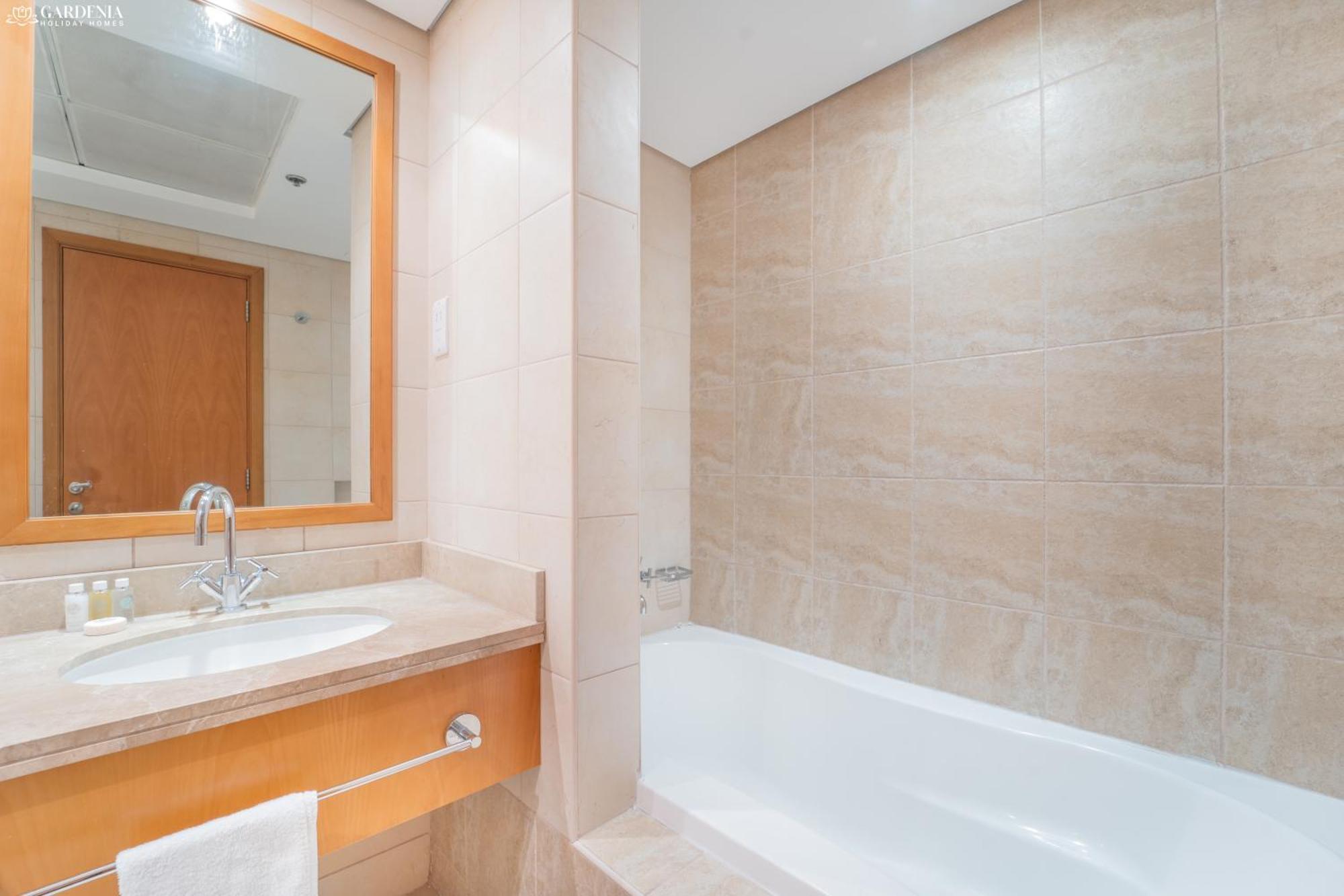 Gardenia Al Fattan Marine Suites: Beachfront Luxury With Sea Views