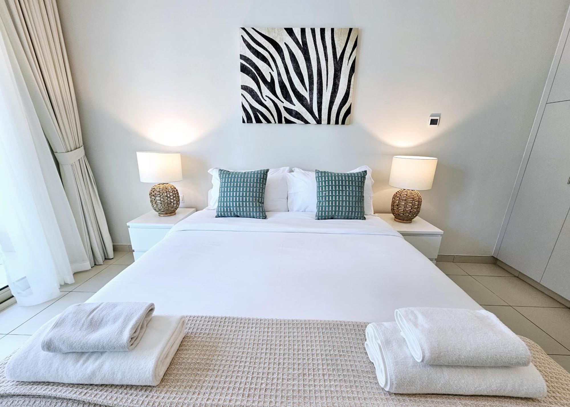 Apartment Sunrise Homes - Poolside 1 Bedroom Near Jbr *