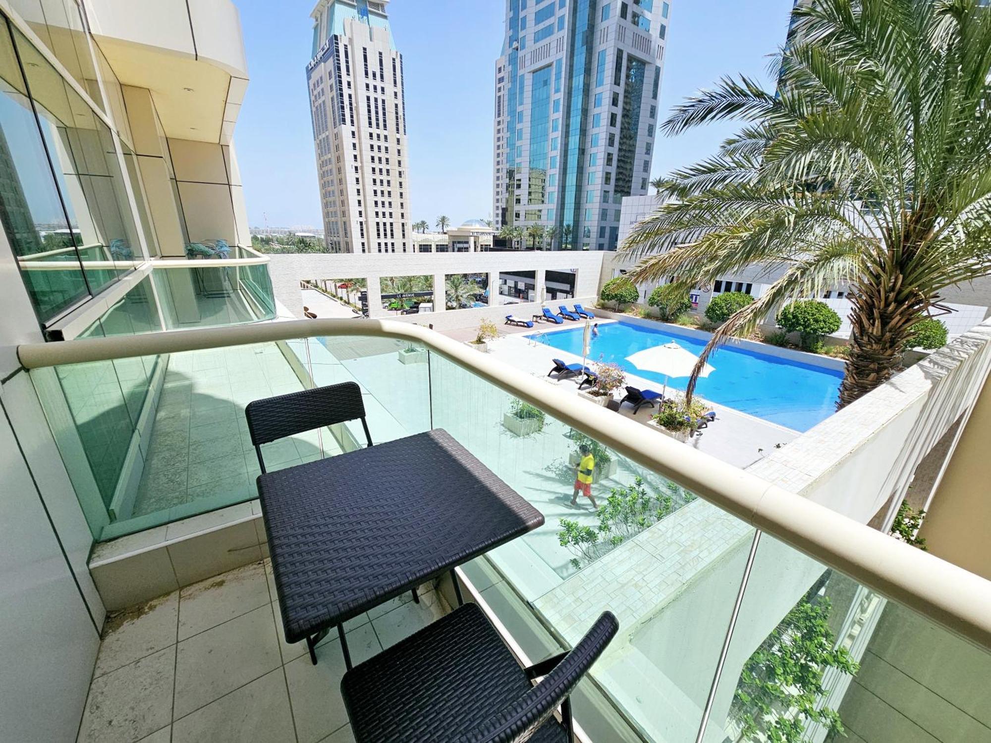 Sunrise Homes - Poolside 1 Bedroom Near Jbr Apartment Dubai