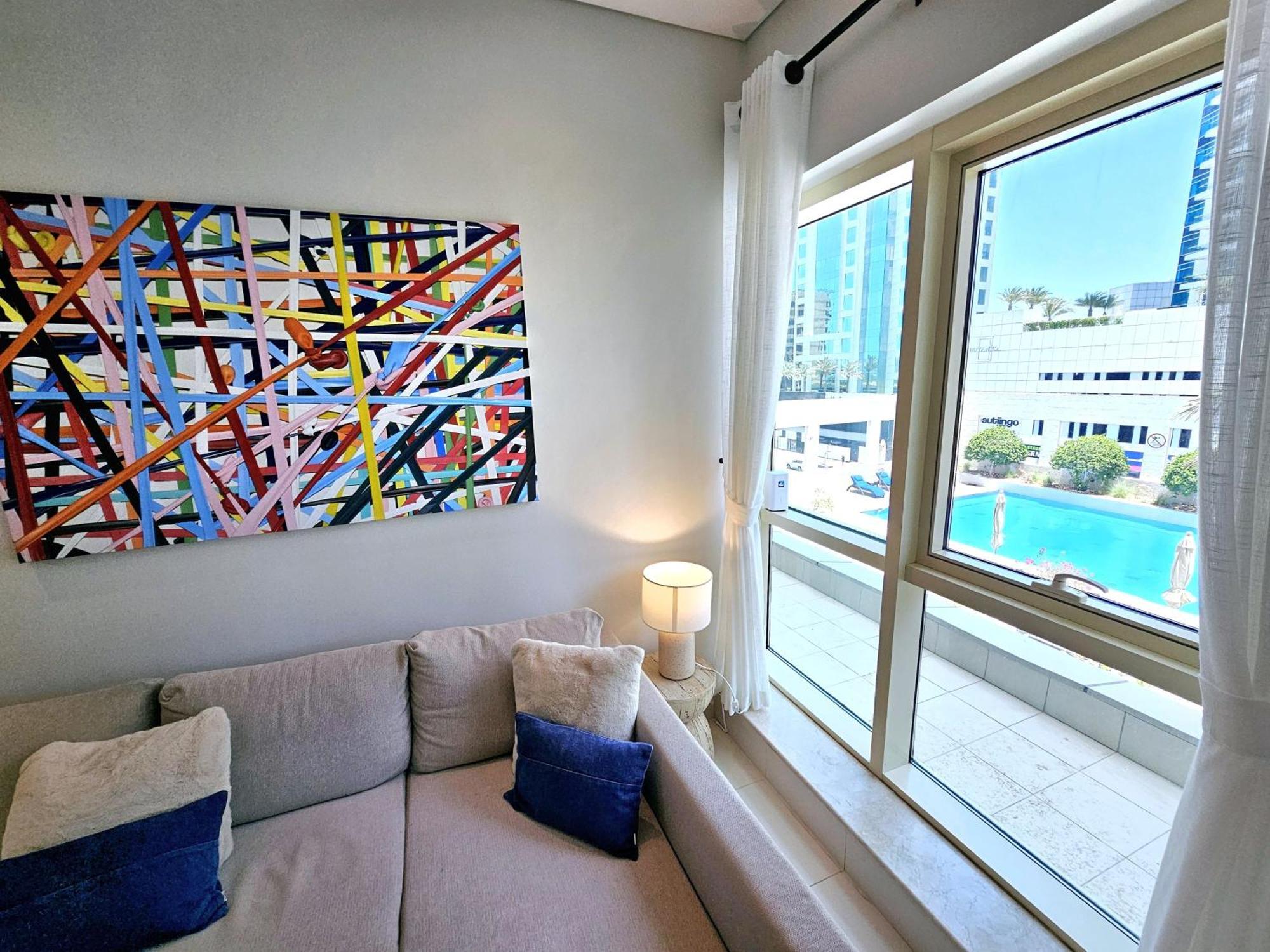 Sunrise Homes - Poolside 1 Bedroom Near Jbr *