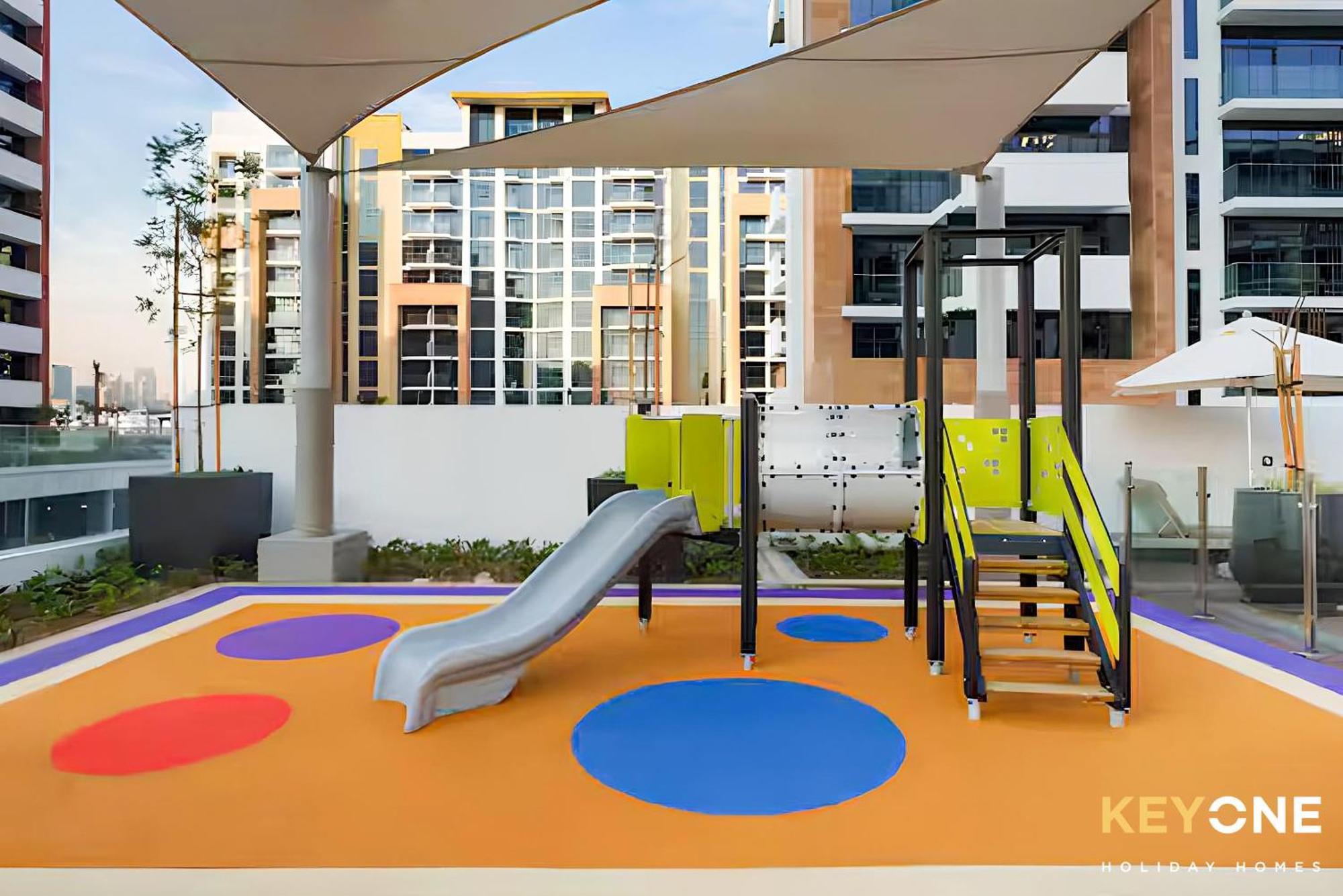 Apartment Riviera Radiant 7 *