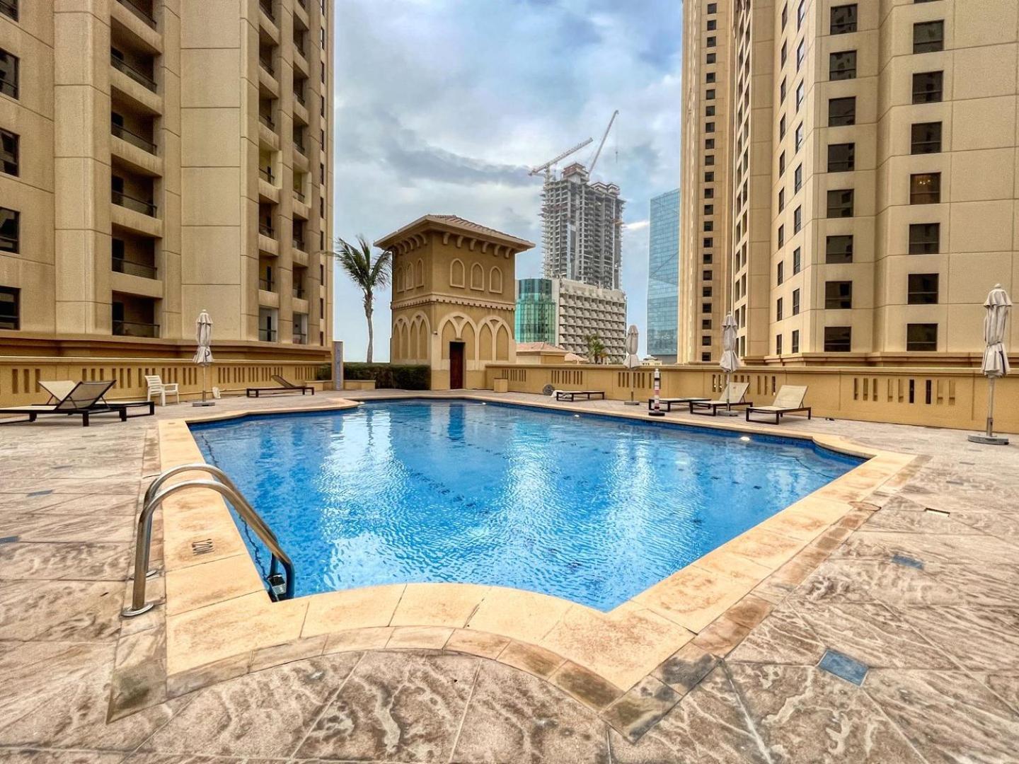 Guestready - Chic High-rise With Canal Views Apartment
