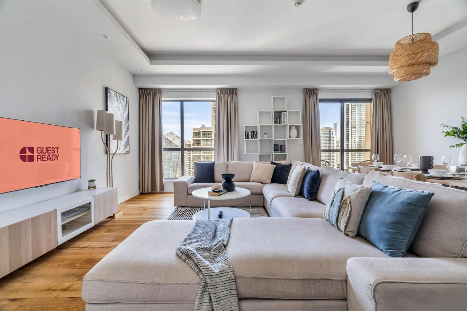 Guestready - Chic High-rise With Canal Views * Dubai