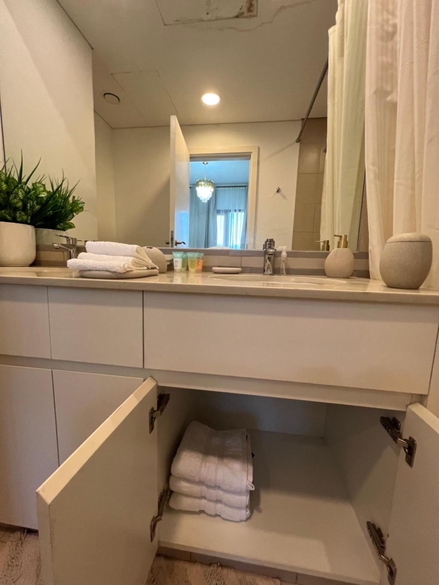 Luxury 2 Beds Nshama Zarha Breeze 3b1 * Dubai