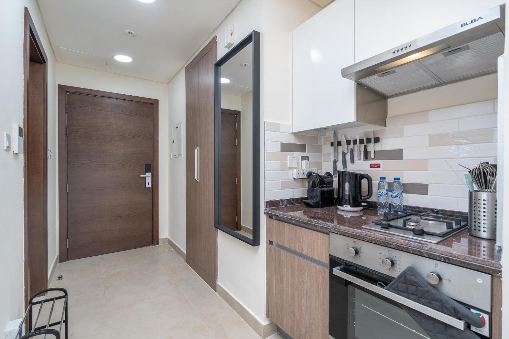 Summer Offer - Cozy & Budget Friendly Apartment *