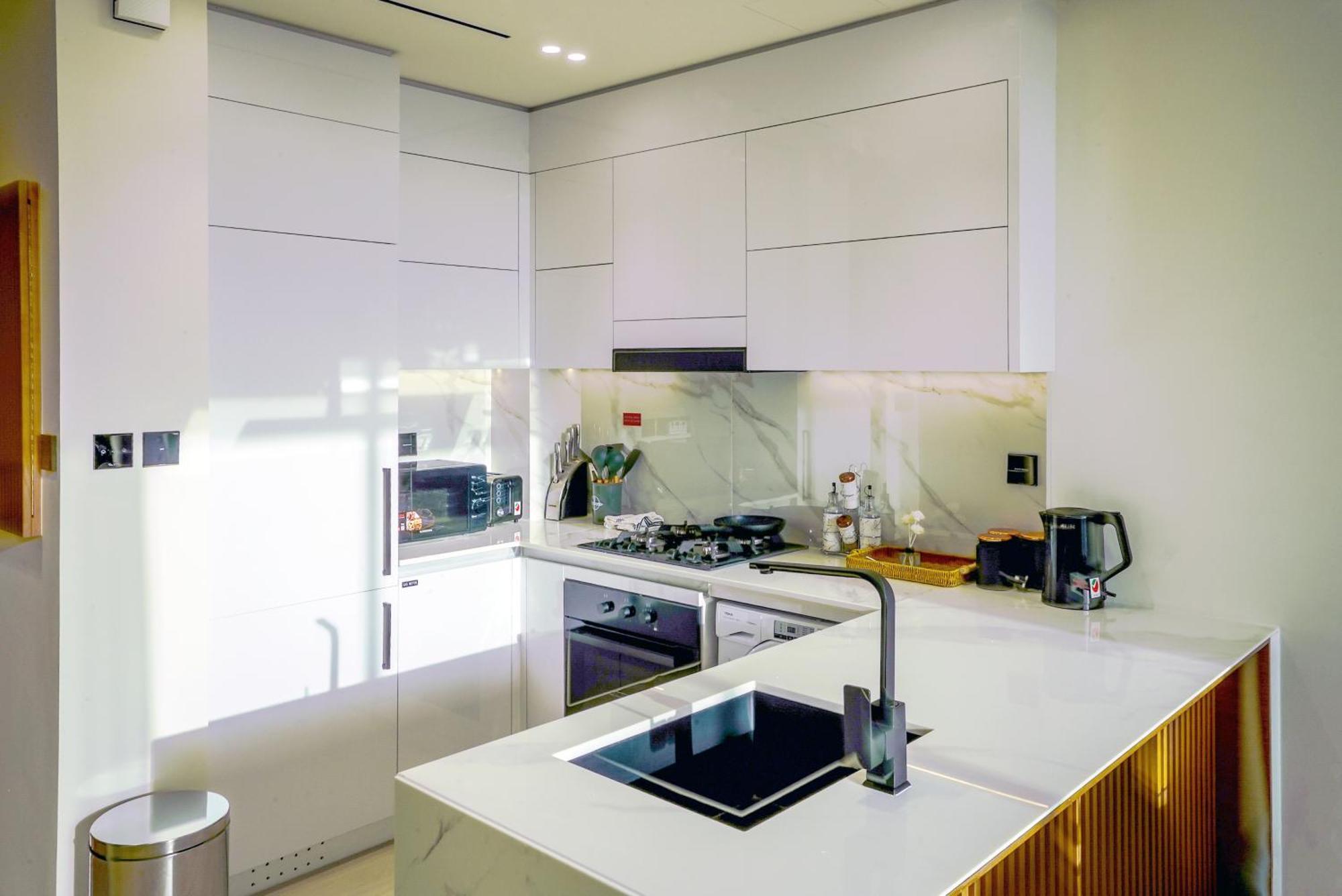Elegant 1br In Jvc With Spacious Balcony & Views * Dubai