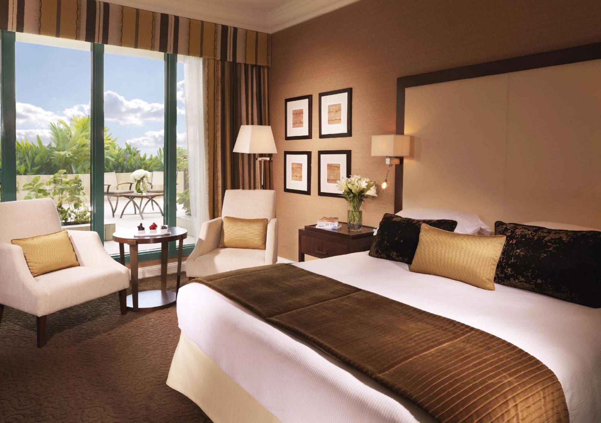 Hotel Moevenpick Grand Al Bustan