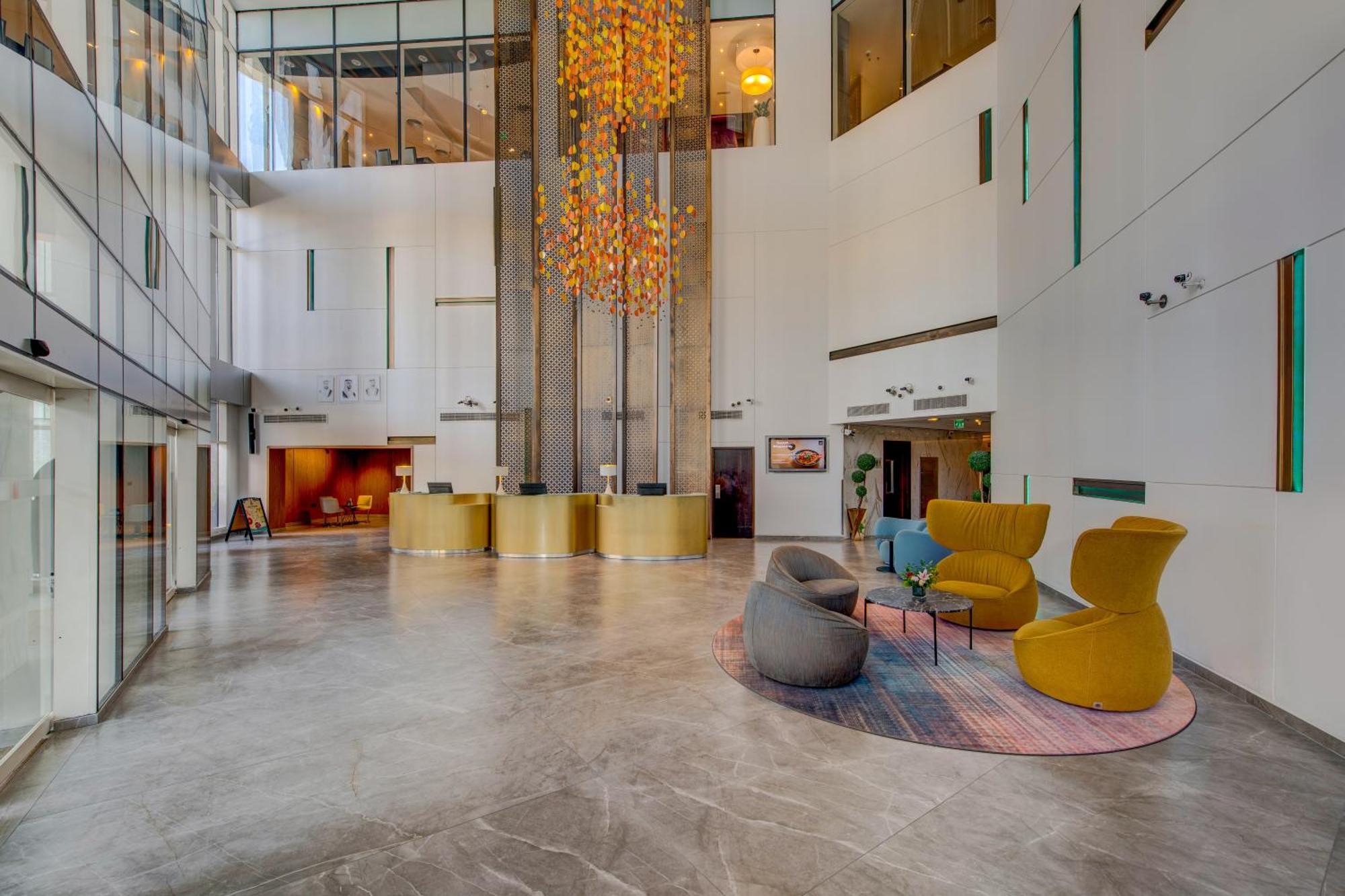 Millennium Downtown Hotel 4*