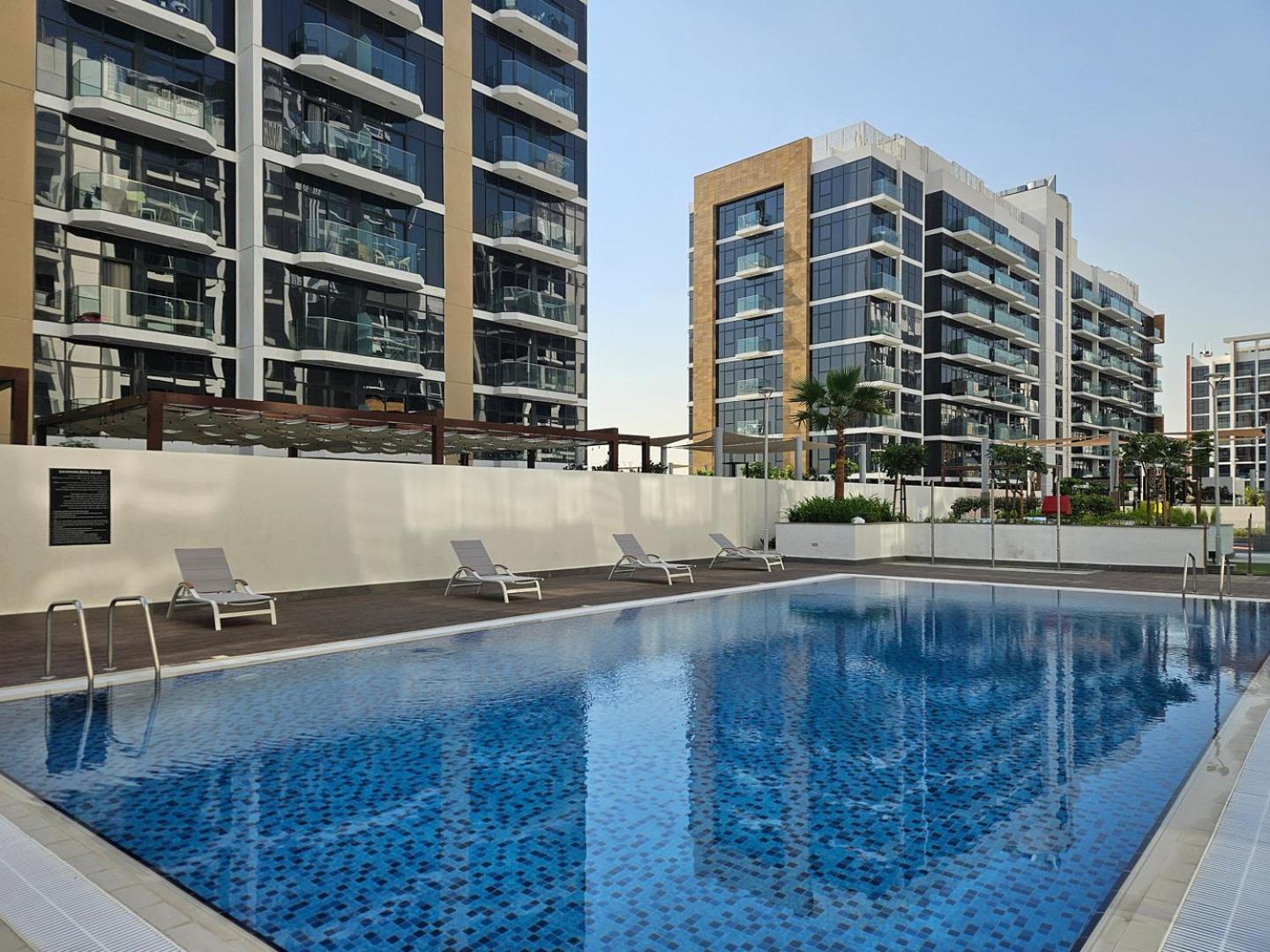 Apartment Peaceful Getaway, 10 Mins From Mall *