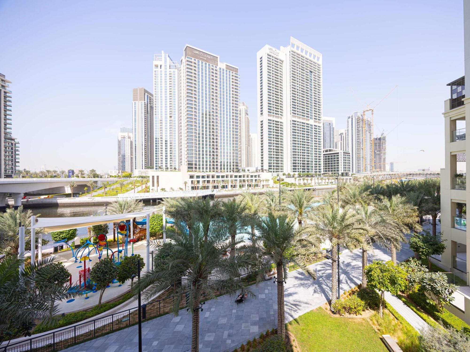 Beachfront Family Entire Unit In Ras Al-khor Apartment Dubai