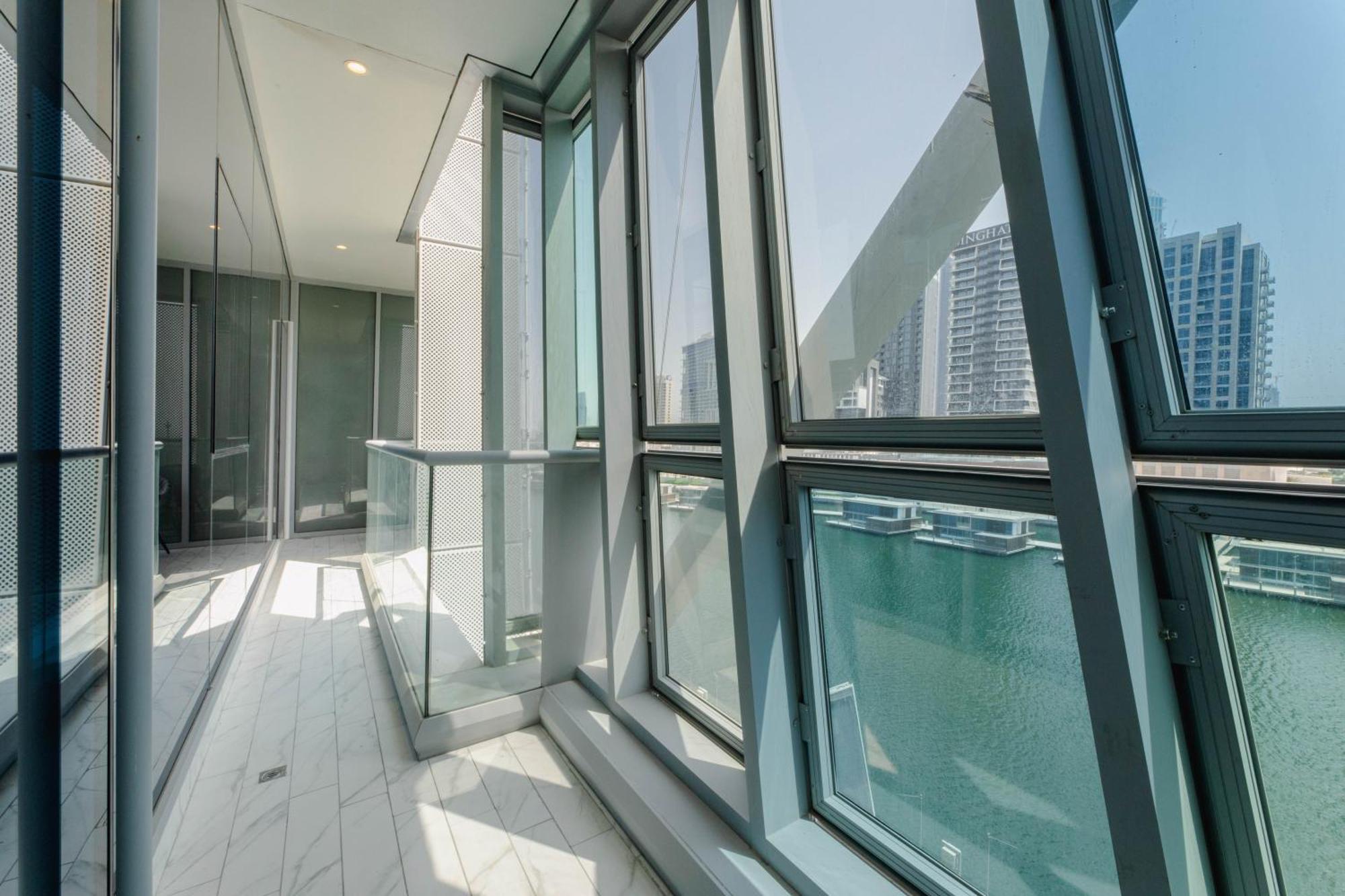 Simply Comfort In J One Tower Apartment *