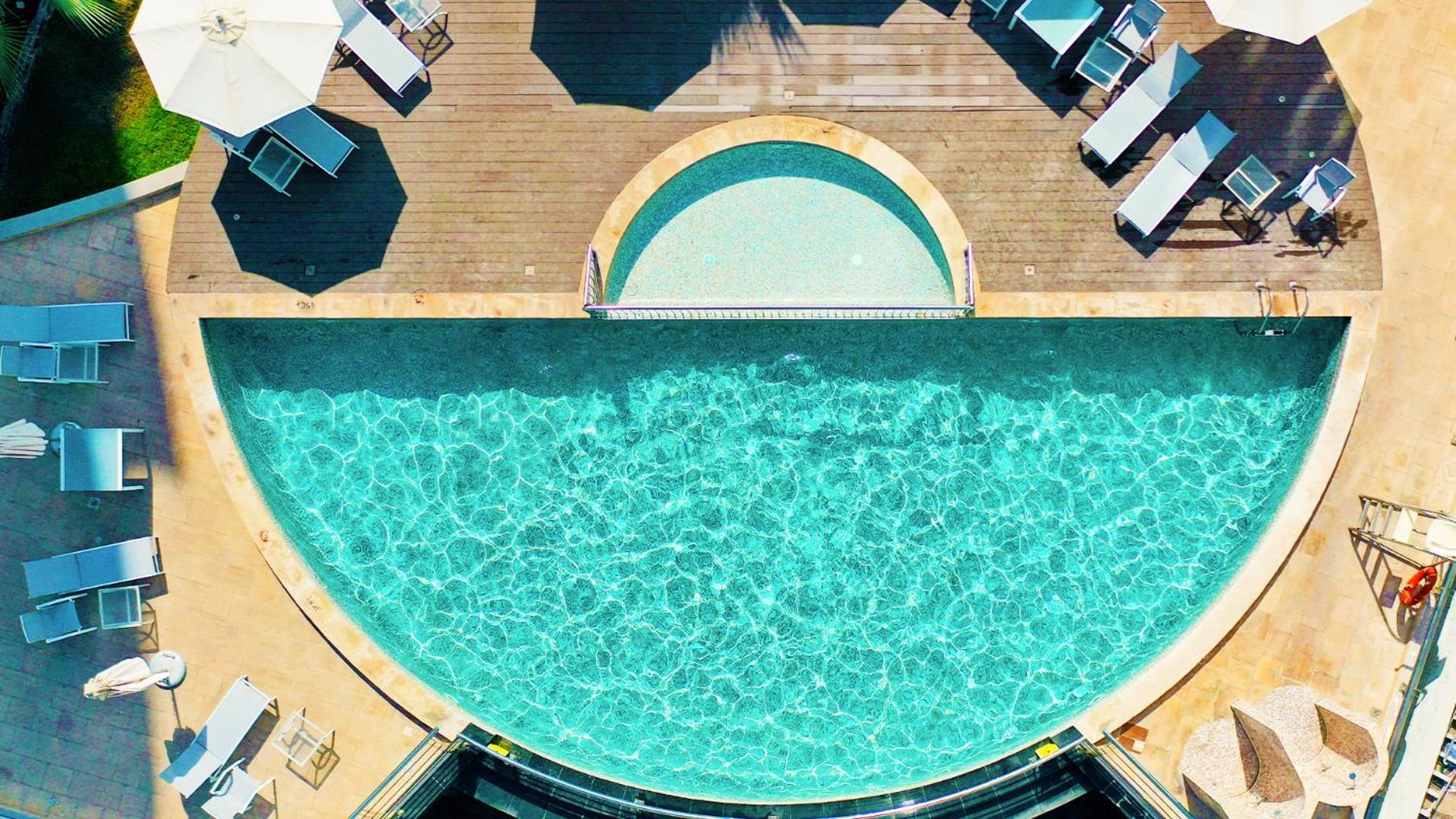 Signature And Aparthotel Dubai