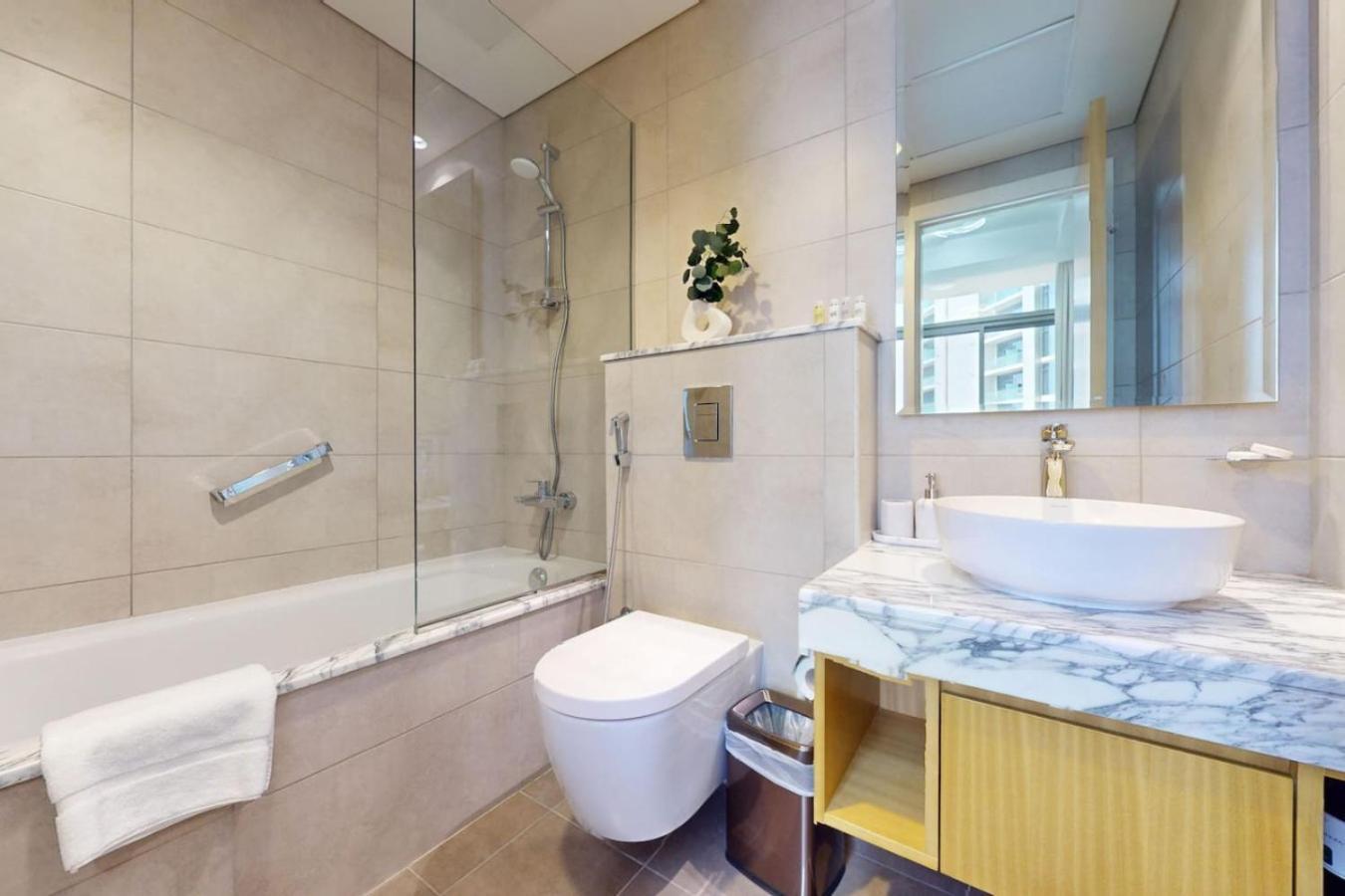 Ay-konic View I 2 Bedroom Aprtment Near Burj Khalifa *