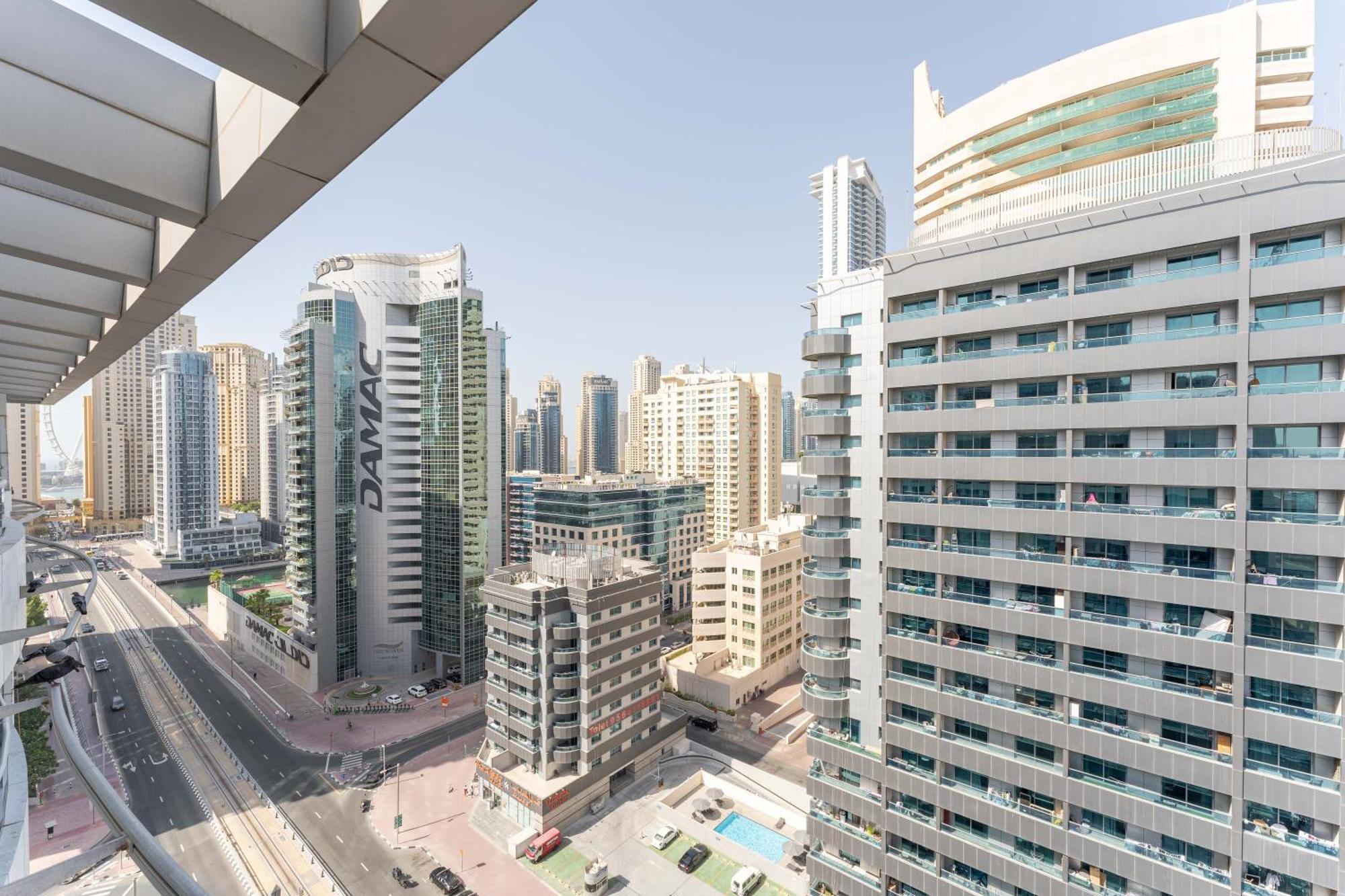 Apartment 1br In Marina With Private Terrace & Pool *